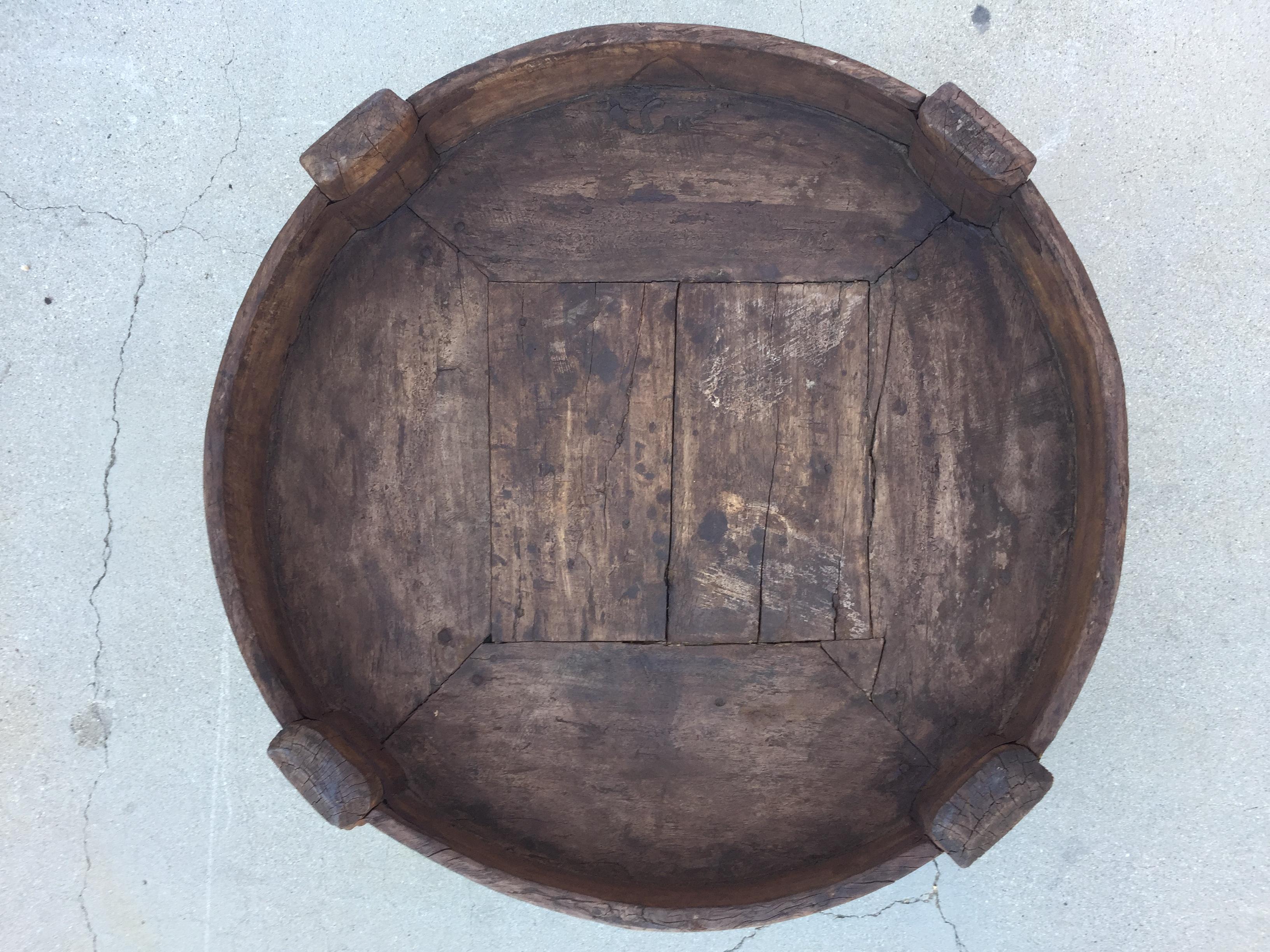 Large Antique Round Tribal Low Grinder teak Table In Distressed Condition In North Hollywood, CA