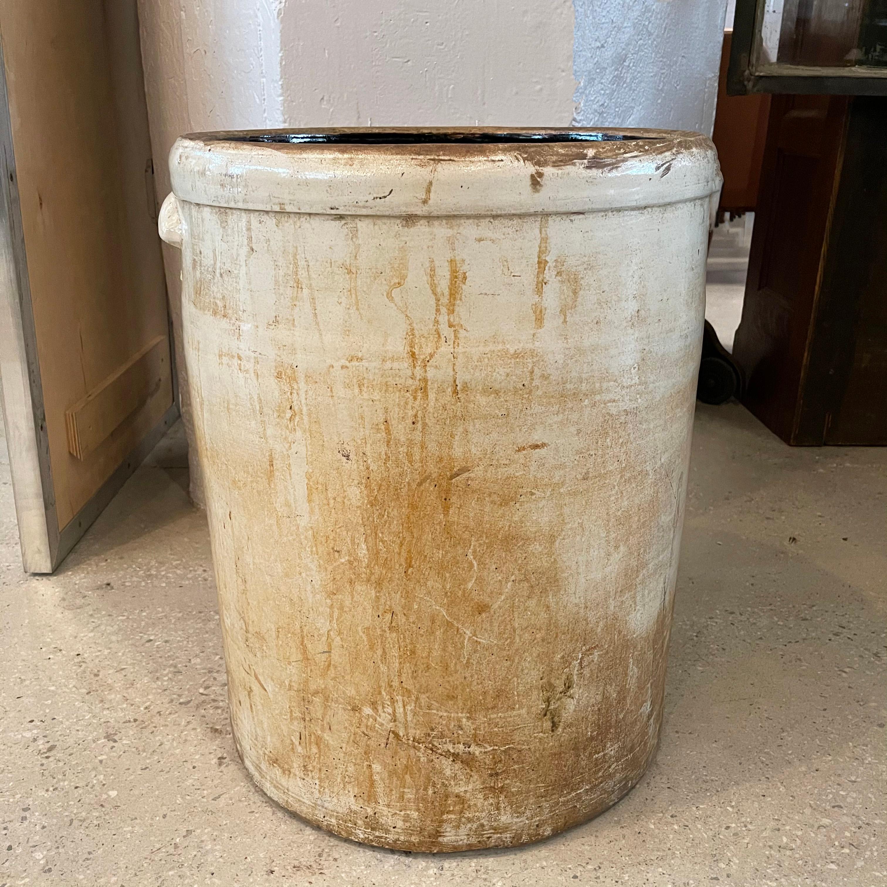 Large Antique Rustic Stoneware Crock Vessel In Good Condition In Brooklyn, NY