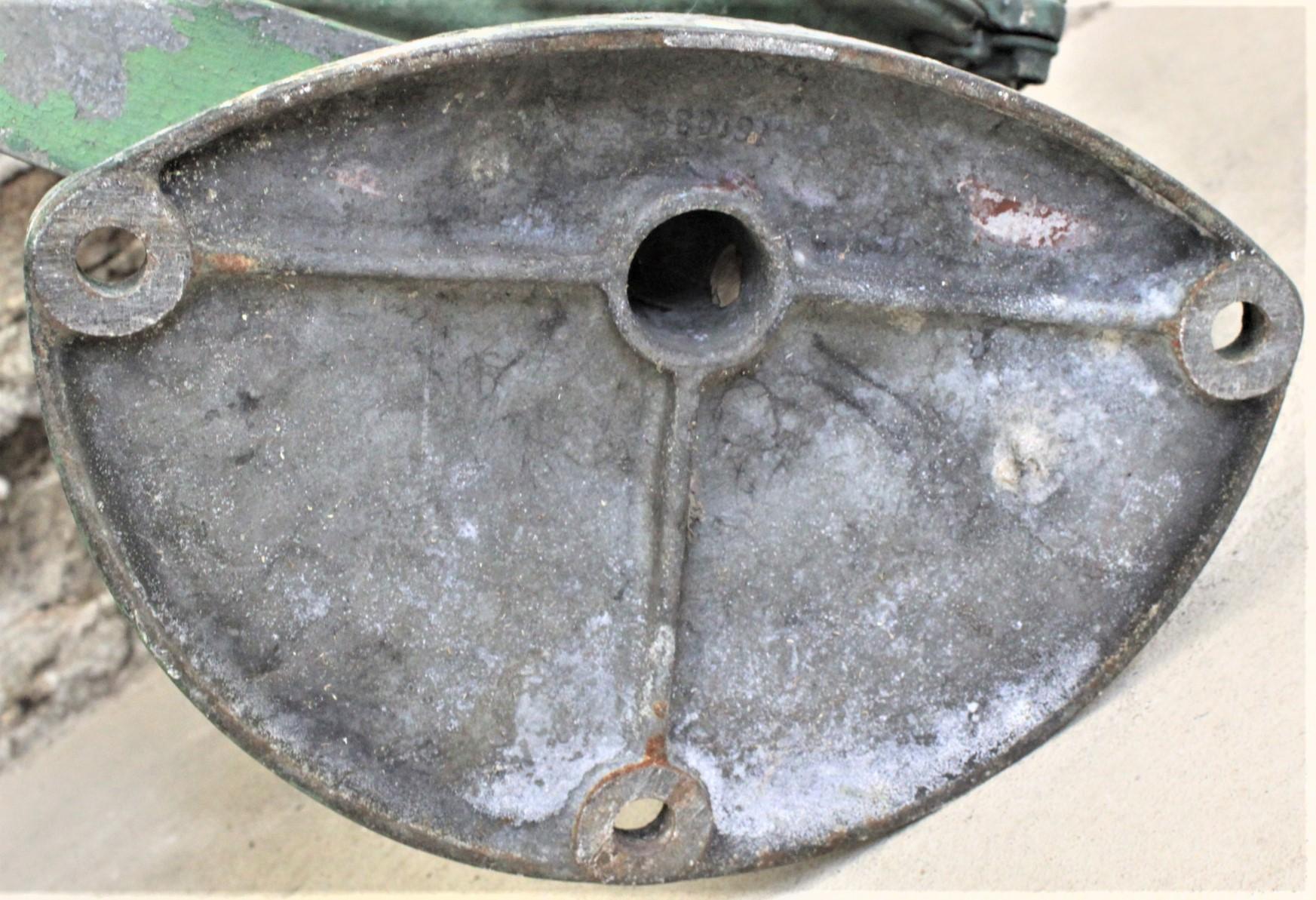 Métal Grande Antiquité récupérée Pyle National Co. Lampe nautique ou marine en vente