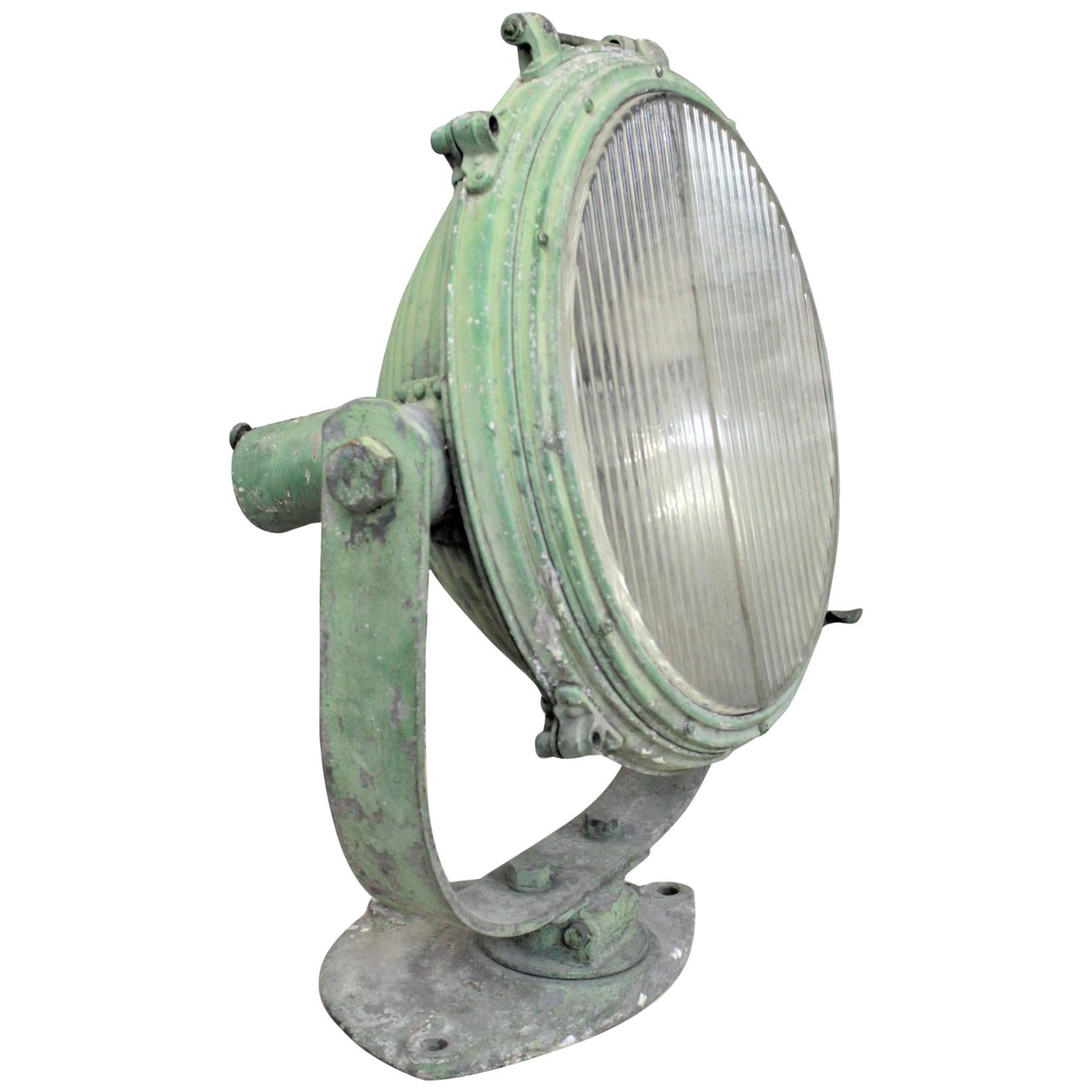 Grande Antiquité récupérée Pyle National Co. Lampe nautique ou marine en vente