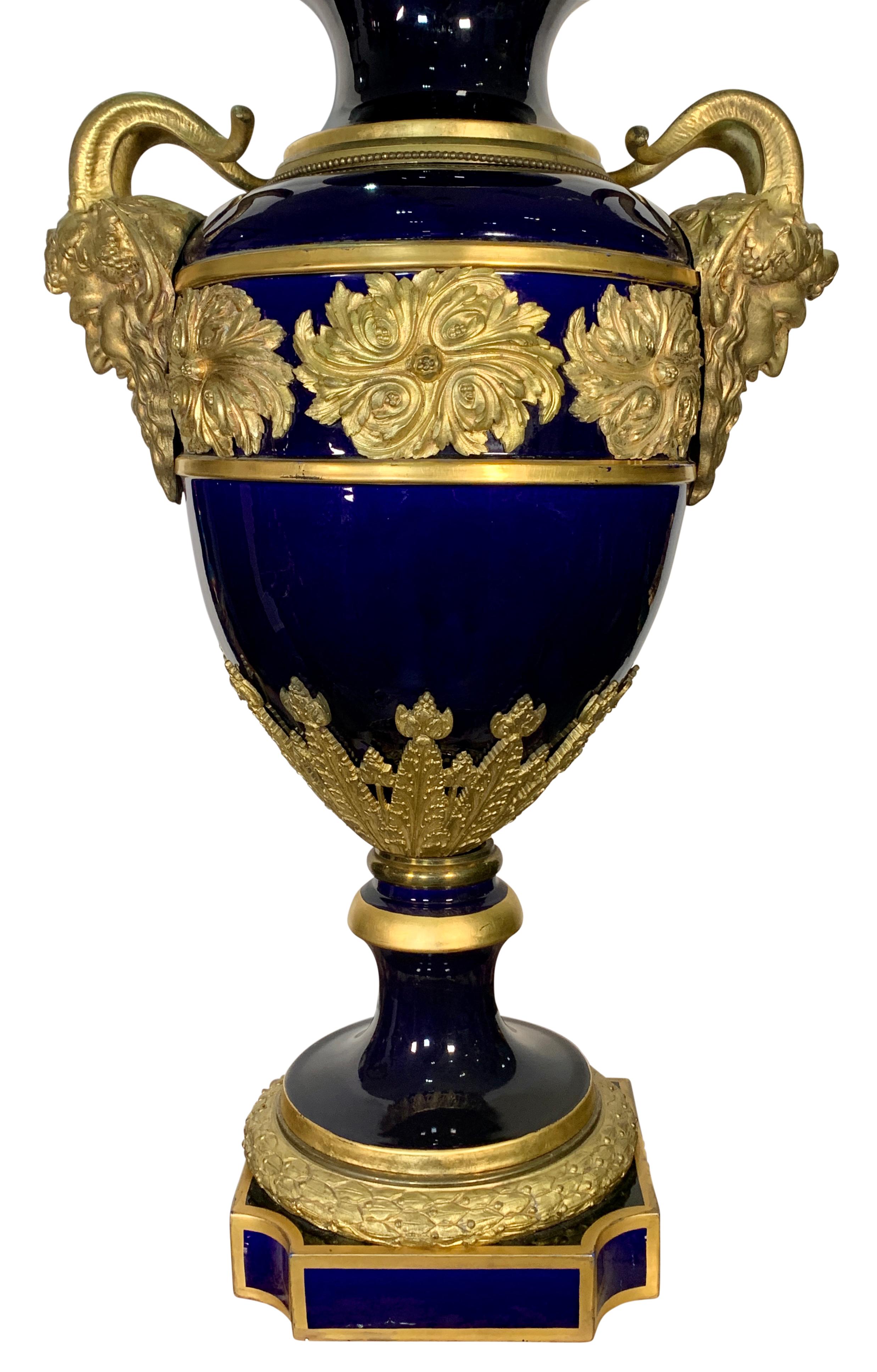 Large Antique Sevres Cobalt-Blue Ormolu Mounted Covered Urn In Good Condition For Sale In Los Angeles, CA