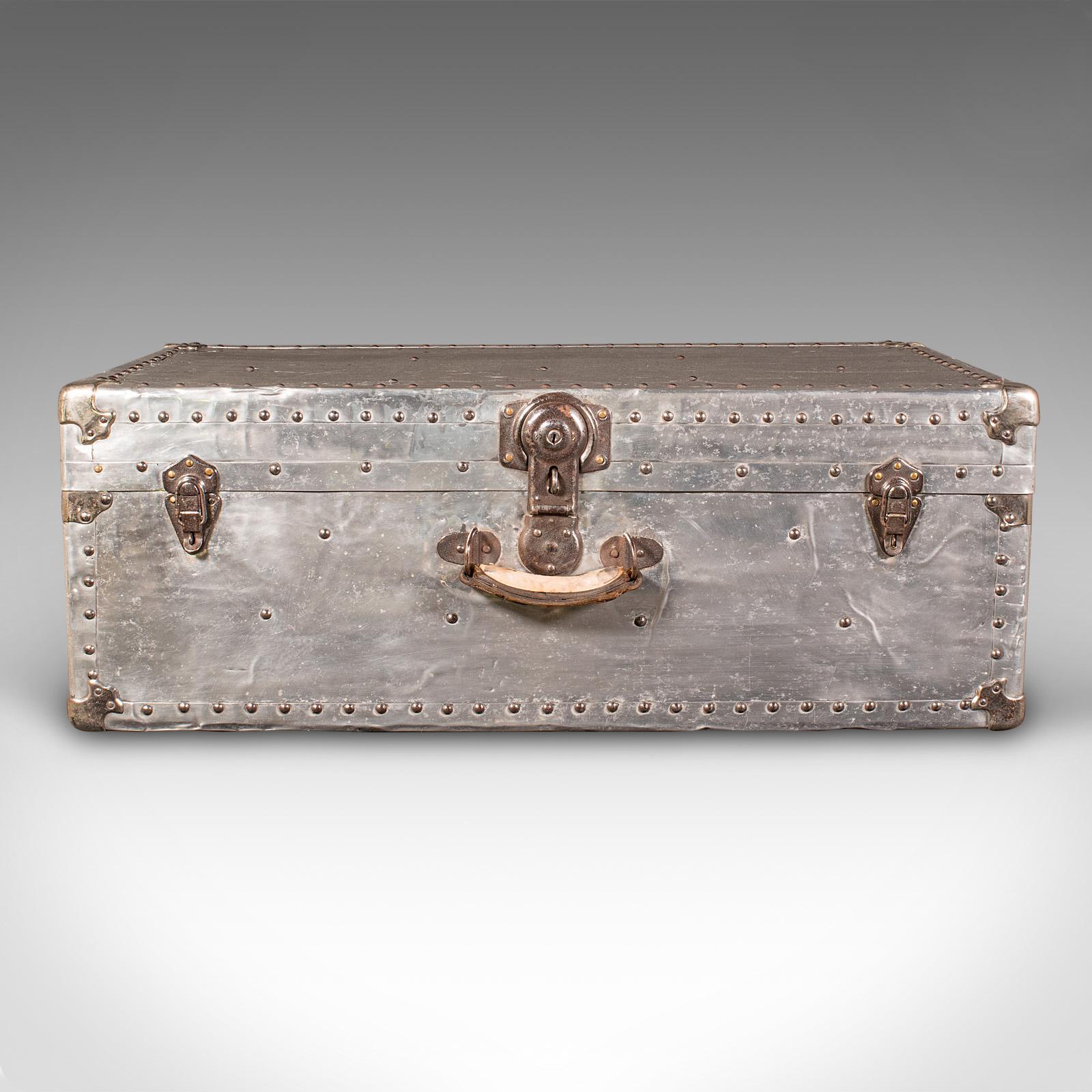 aluminium chest
