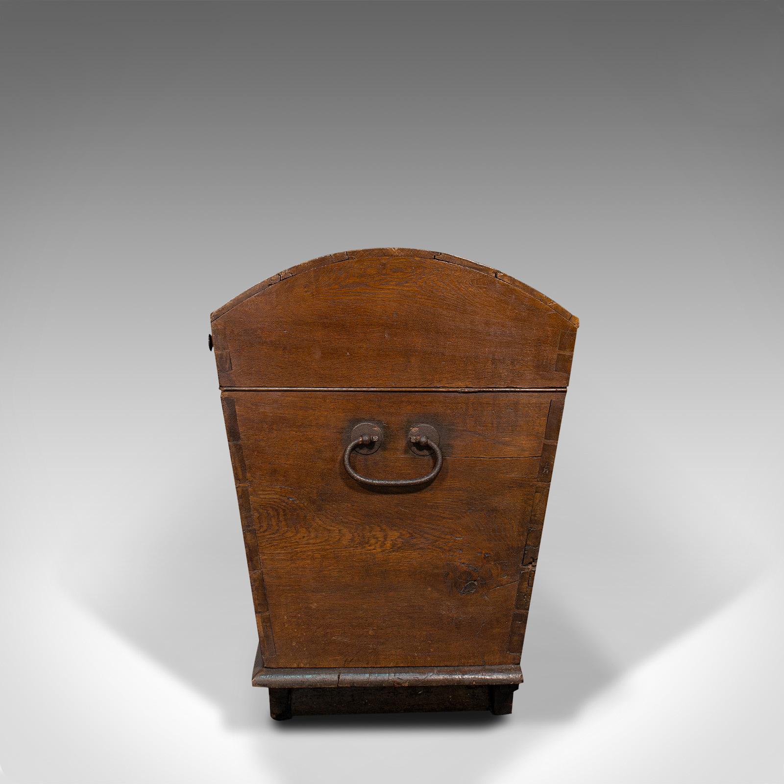 18th Century Large Antique Shipping Chest, English, Oak, Carriage Trunk, Georgian, circa 1800 For Sale