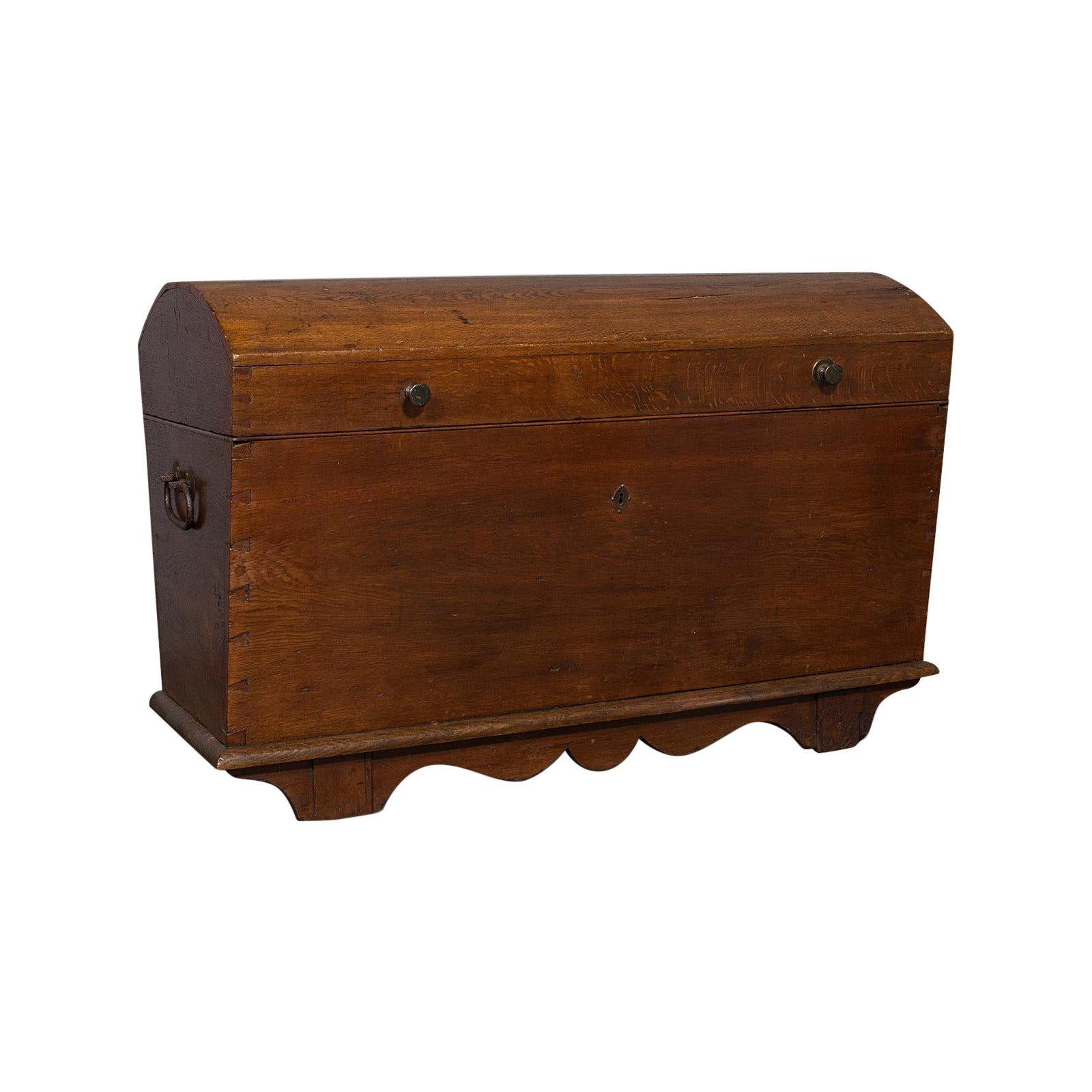 Large Antique Shipping Chest, English, Oak, Carriage Trunk, Georgian, circa 1800 For Sale