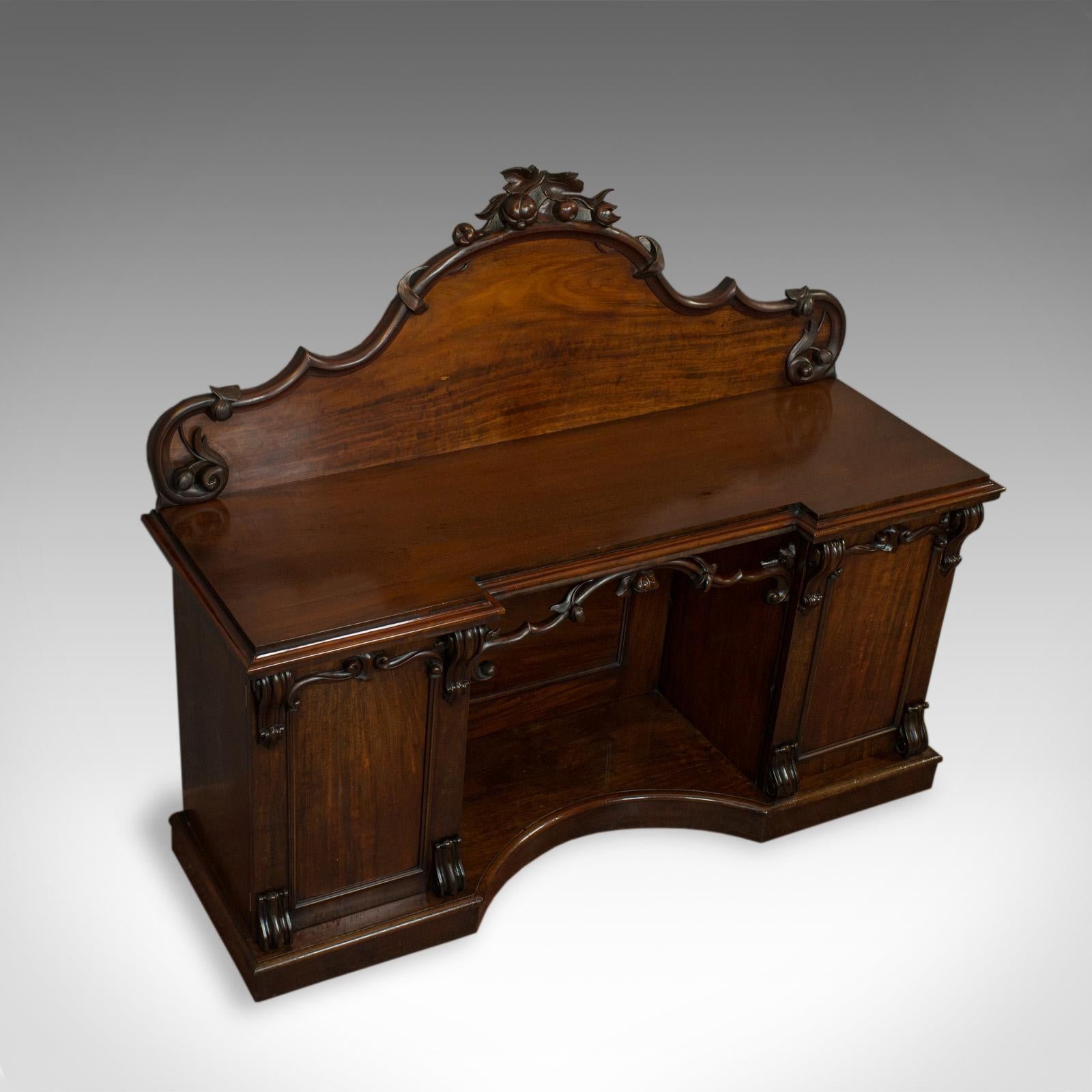 Large Antique Sideboard, English, Victorian, Mahogany, Dresser, circa 1850 In Good Condition In Hele, Devon, GB