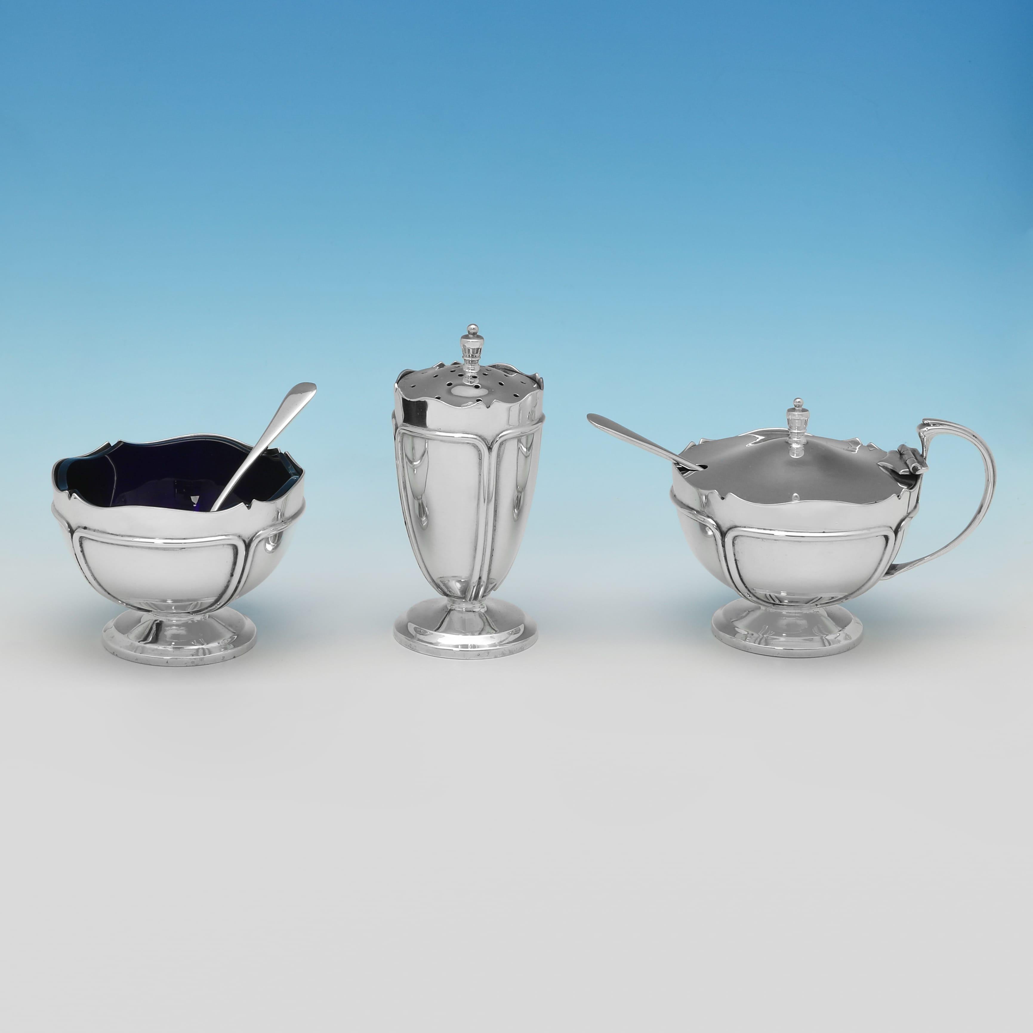Art Nouveau Large antique silver art nouveau condiment set made by Mappin & Webb in 1924 For Sale