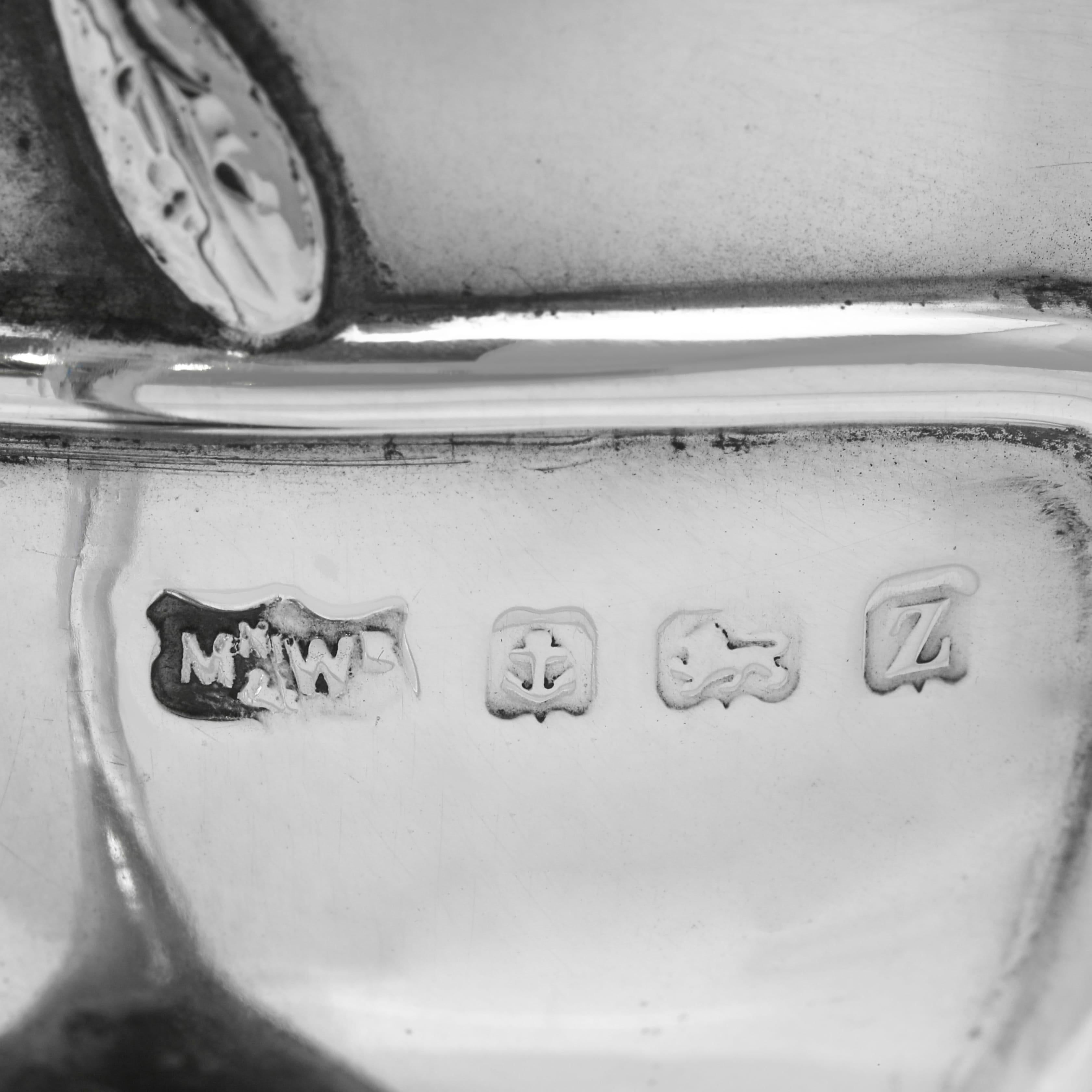 Large antique silver art nouveau condiment set made by Mappin & Webb in 1924 For Sale 1