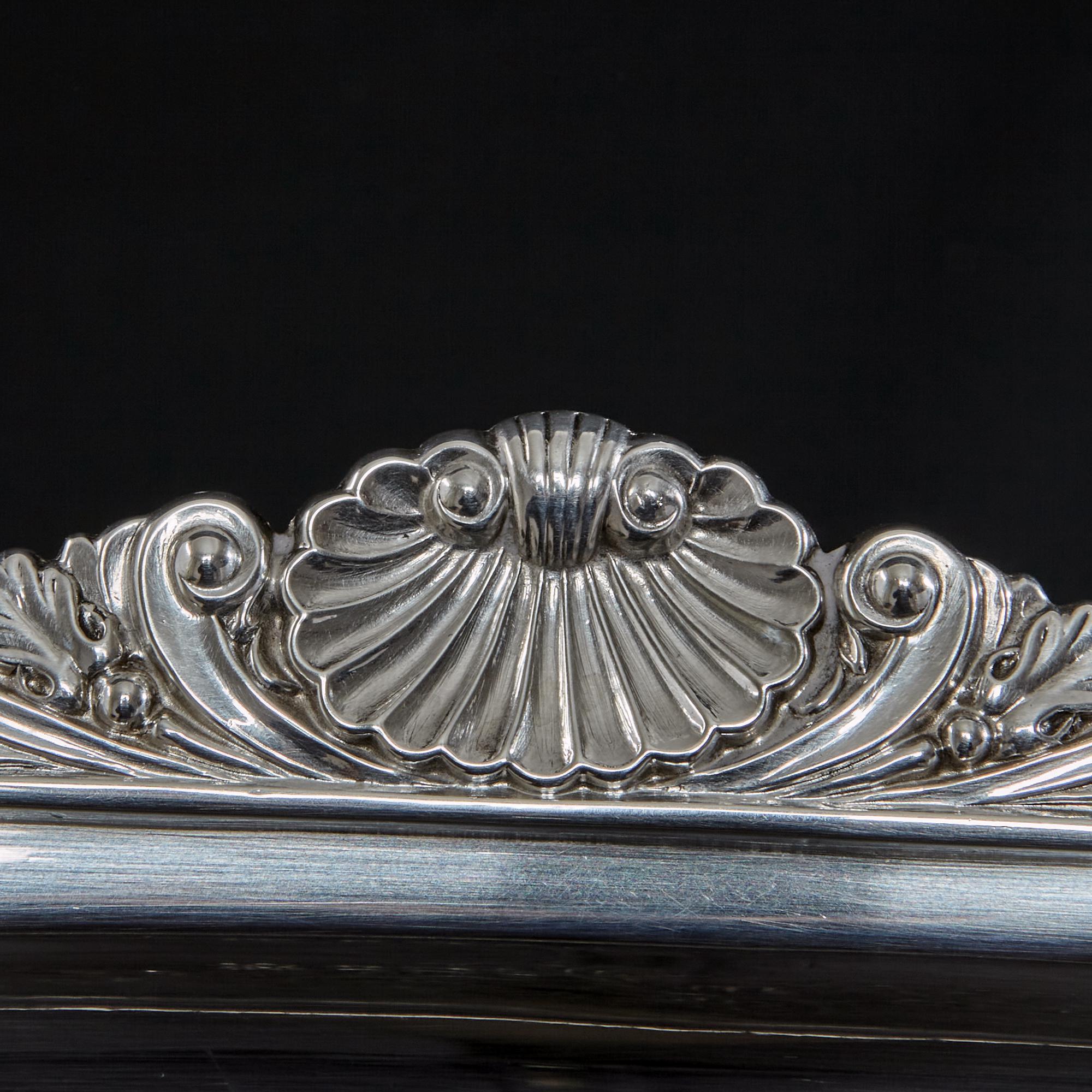 Bandeja oblonga grande de plata antigua Eduardiano en venta