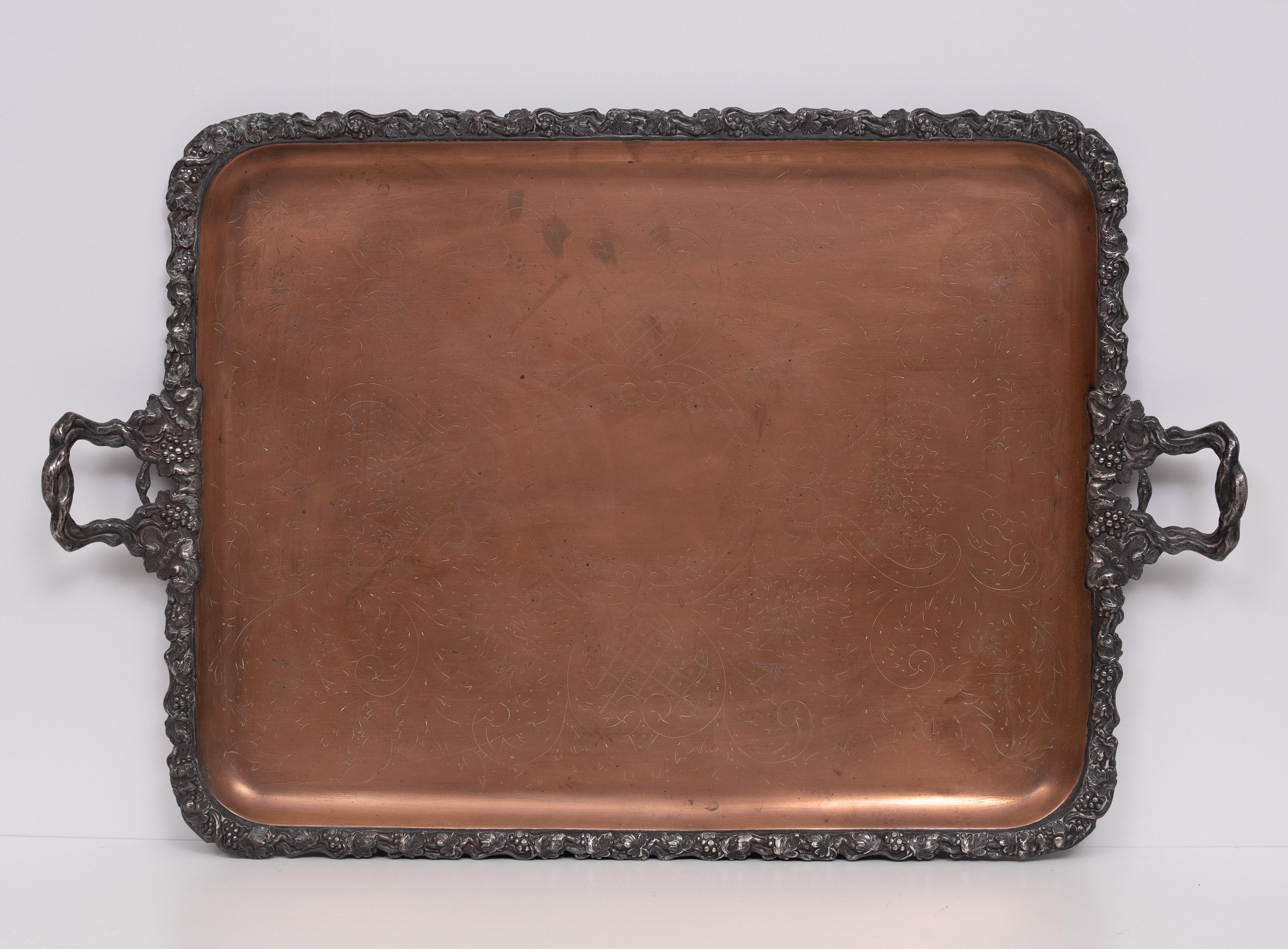 Bandeja de servir grande y antigua chapada en plata sobre cobre  Francia en Bueno estado para la venta en Den Haag, NL