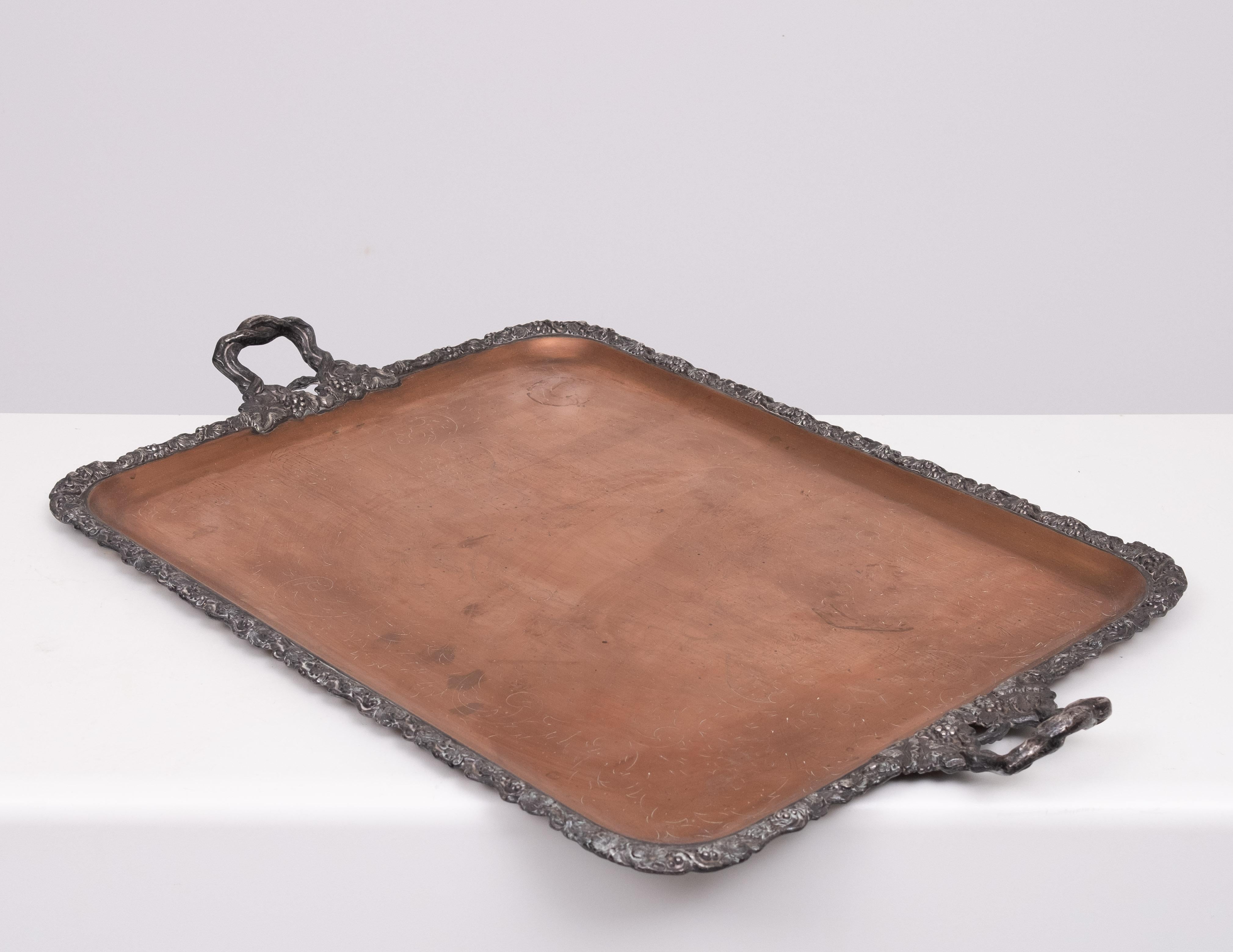 Bandeja de servir grande y antigua chapada en plata sobre cobre  Francia Fines del siglo XIX en venta