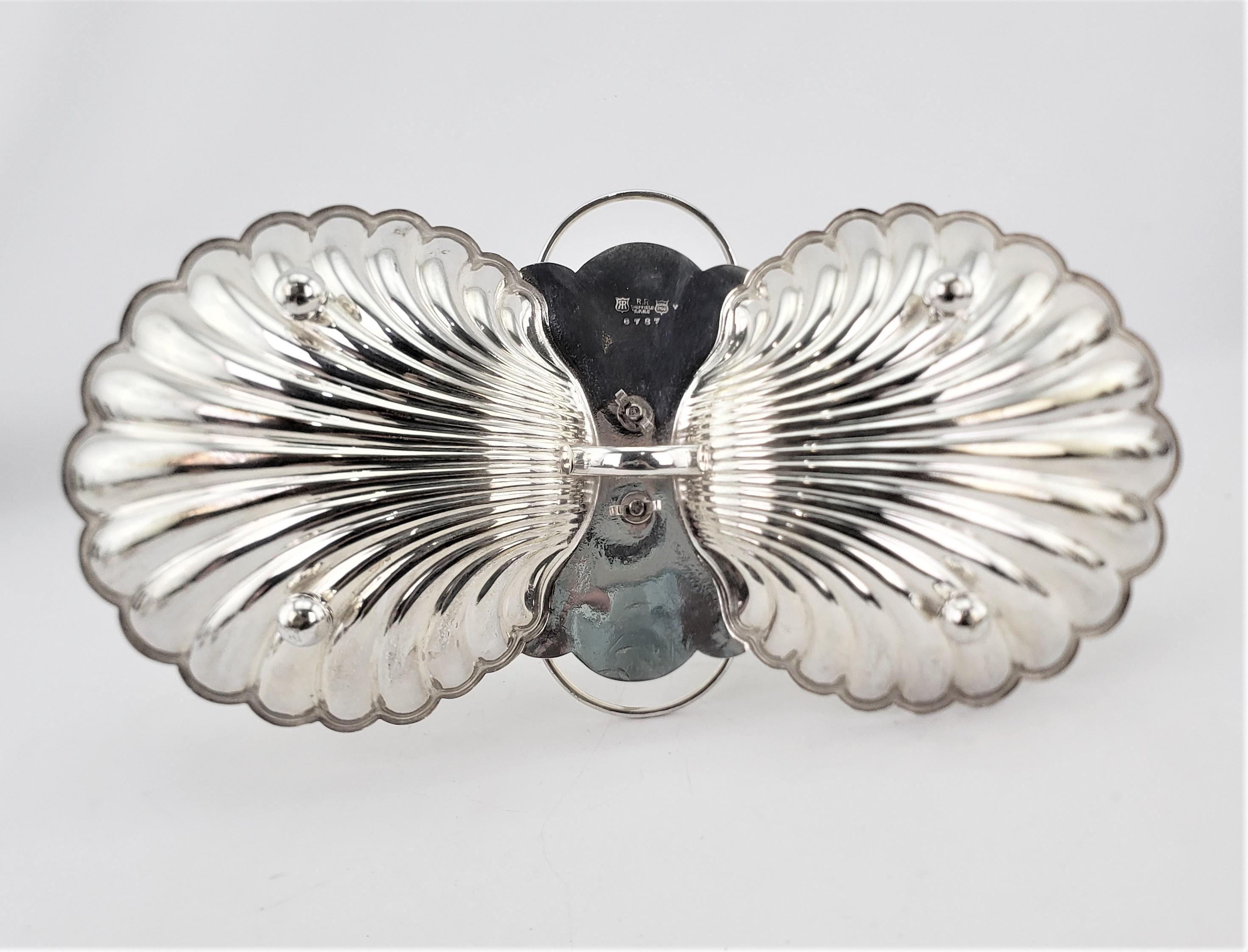 Grande server antico in argento placcato R Rugg o Rew English Berry Server con design a conchiglia in vendita 1