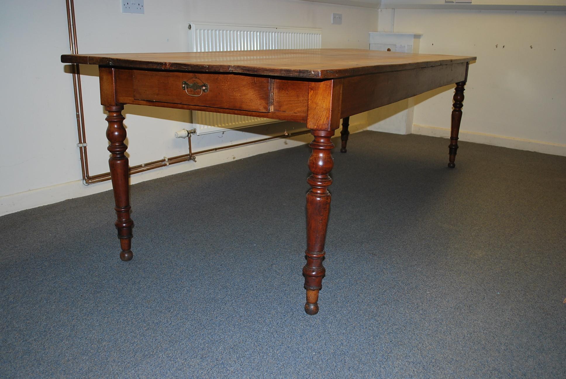 Large antique solid cherry wood French Farmhouse/ Kitchen / dining Table im Zustand „Gut“ im Angebot in Winchcombe, Gloucesteshire