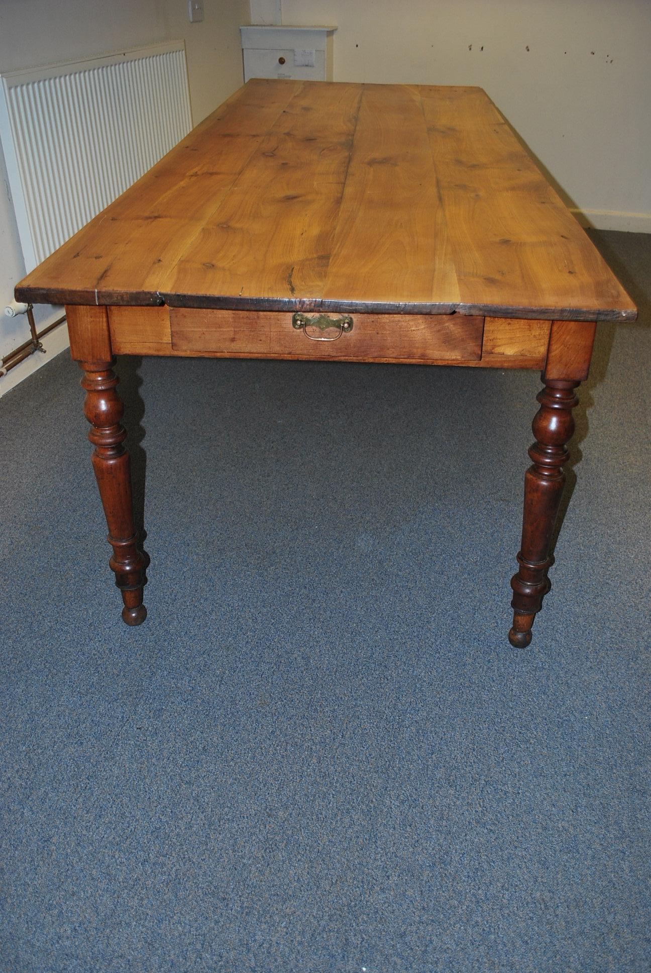 Large antique solid cherry wood French Farmhouse/ Kitchen / dining Table im Angebot 1