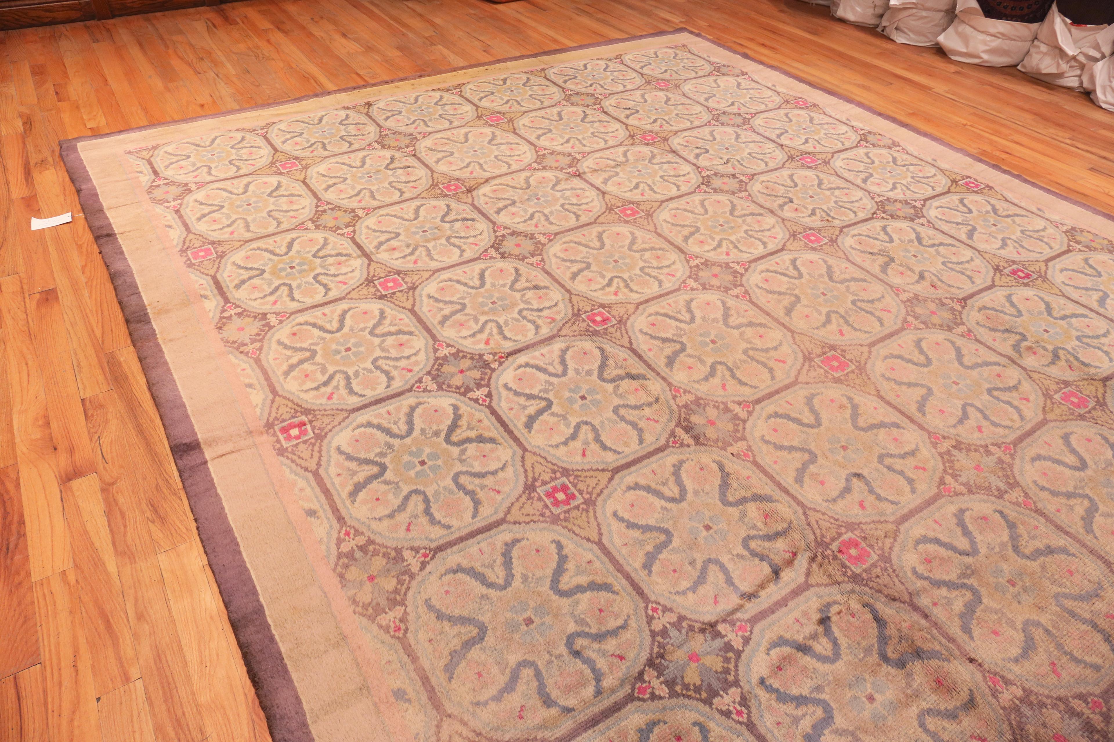Großer antiker spanischer Teppich. 11 ft 5 in x 17 ft 10 in  (Spanisch Kolonial) im Angebot