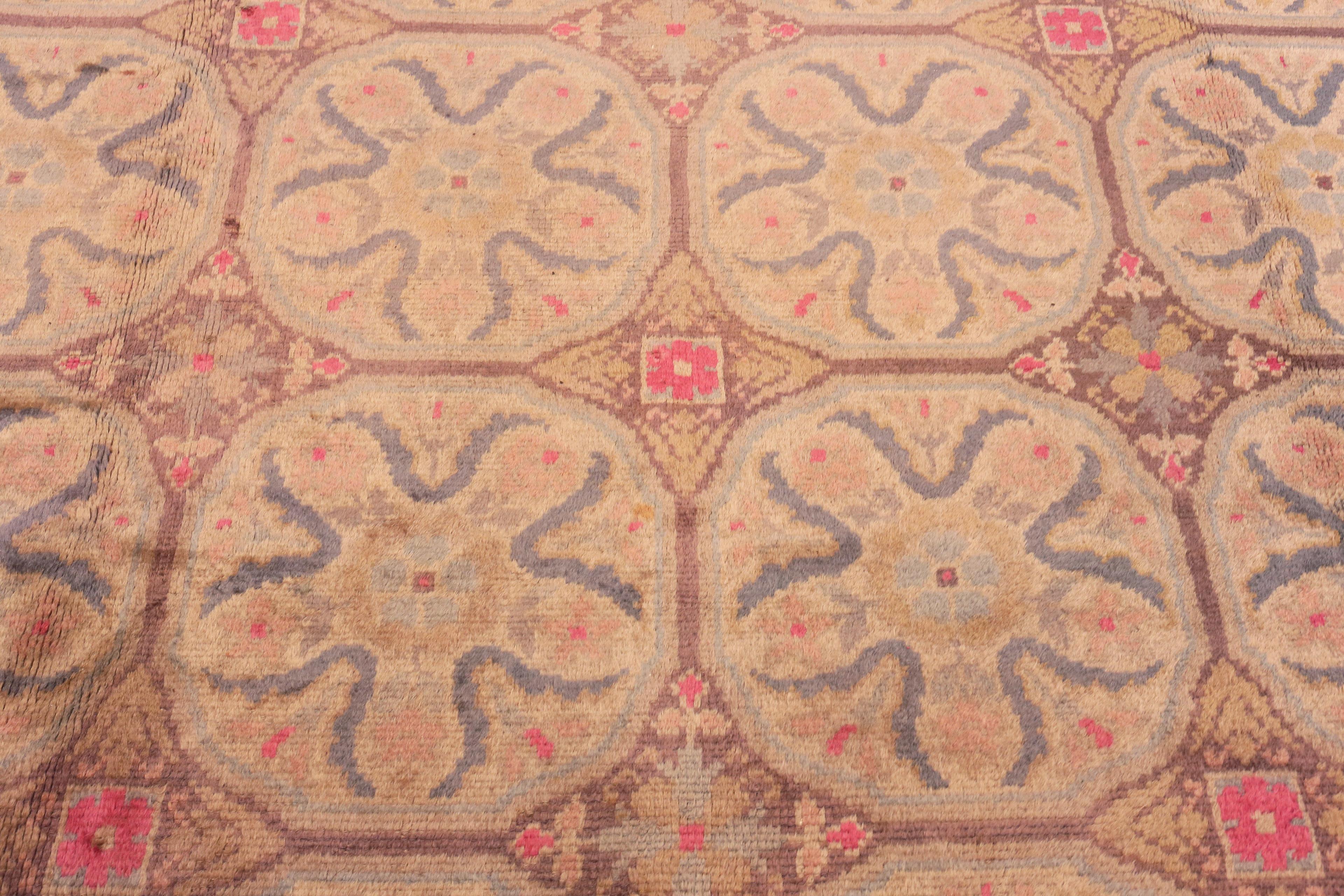 Großer antiker spanischer Teppich. 11 ft 5 in x 17 ft 10 in  im Angebot 1