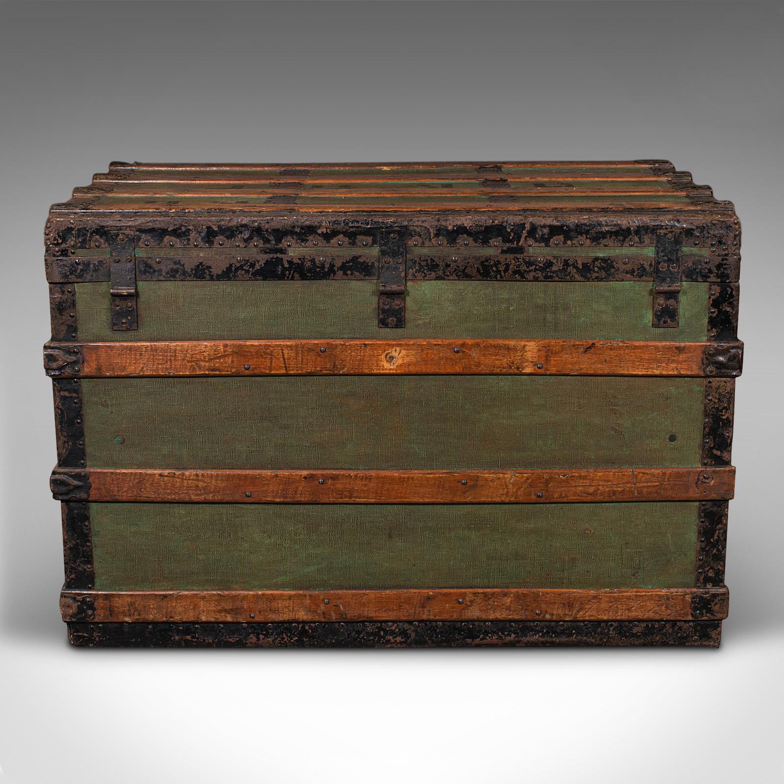 Large Antique Steamer Trunk, Scottish, Canvas, Shipping Chest, Victorian, C.1890 In Good Condition In Hele, Devon, GB