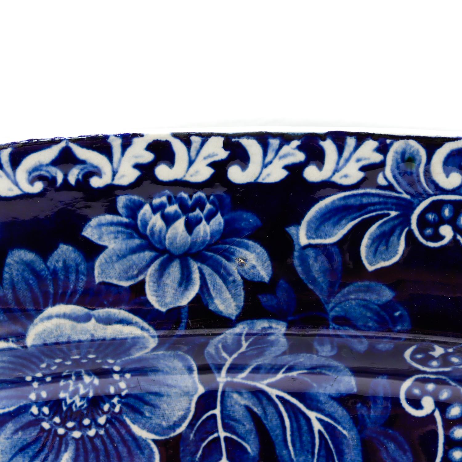 Große antike Stubbs 'Früchte und Blumen' Blaue Transferware-Platte oder Serviertablett im Angebot 10