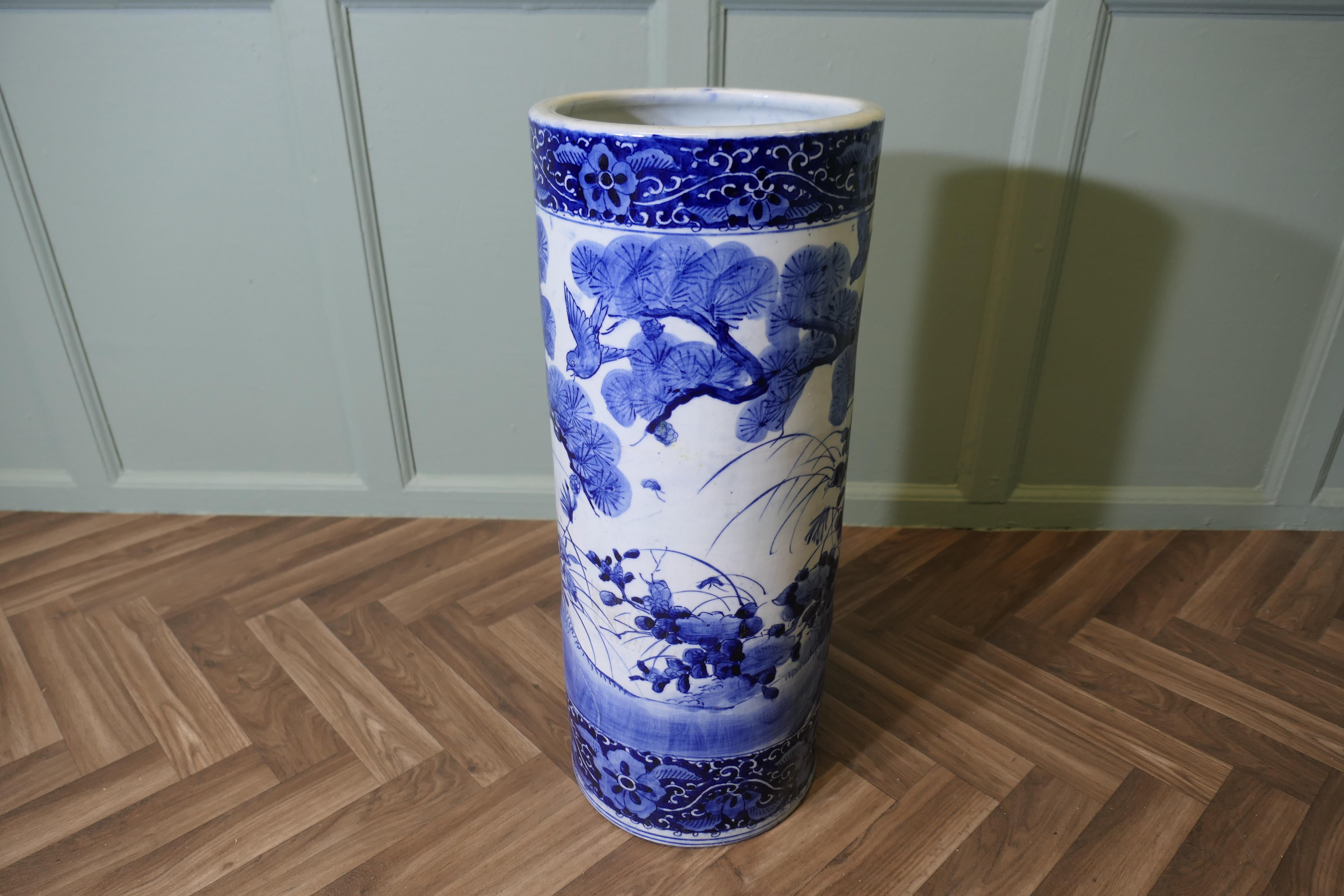 Ceramic Large Antique Style Willow Pattern Design Floor Vase, Umbrella Stand For Sale