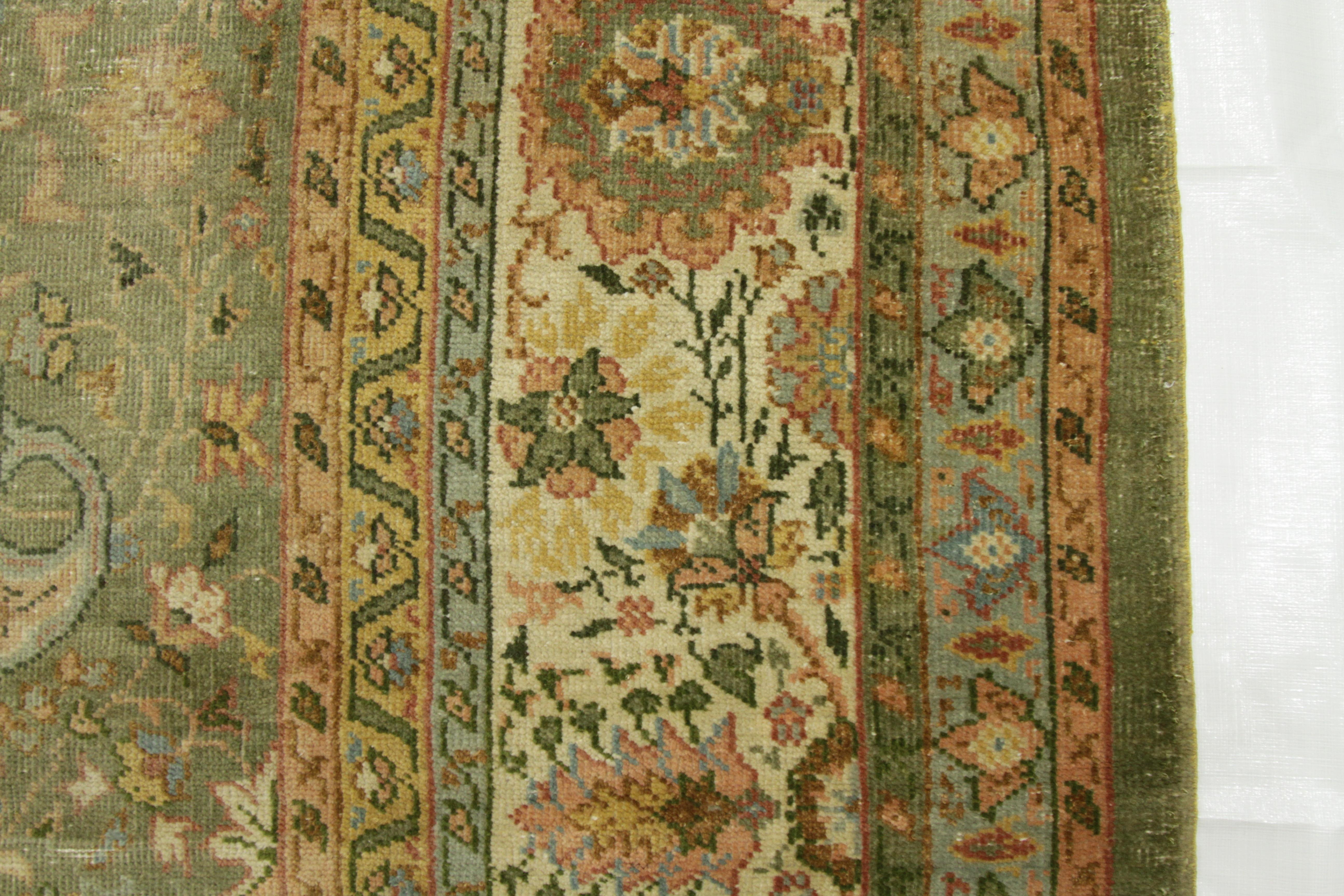 Large Antique Sultanabad Persian Rug with Green & White Floral Motif, circa 1930 For Sale 3
