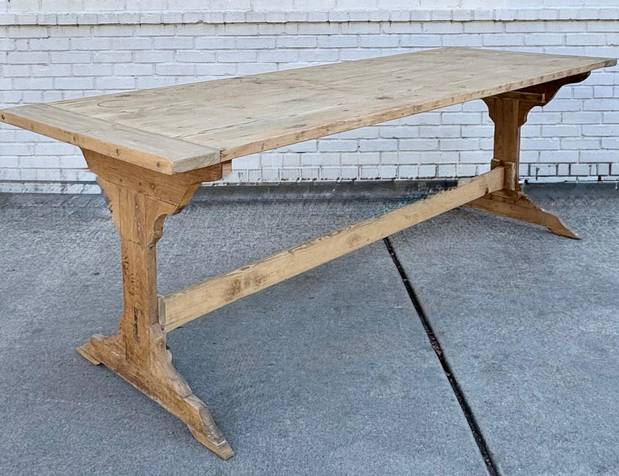 Pin Grande table de salle à manger suédoise ancienne, meuble de maison de campagne en pin en vente