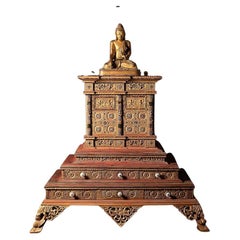 Großer antiker Tempelschrank – Thronsessel aus Birma