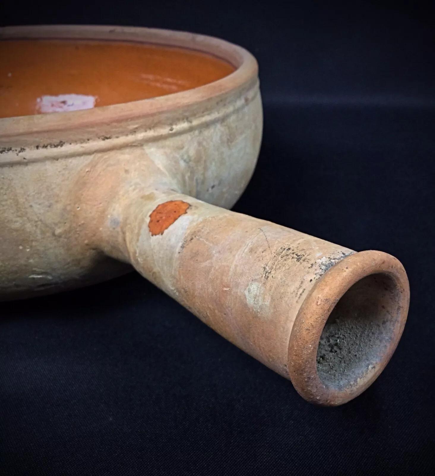 Gran cacerola antigua de terracota de La Bourguignonne - Utensilios de cocina antiguos - 2Y289 Terracota en venta
