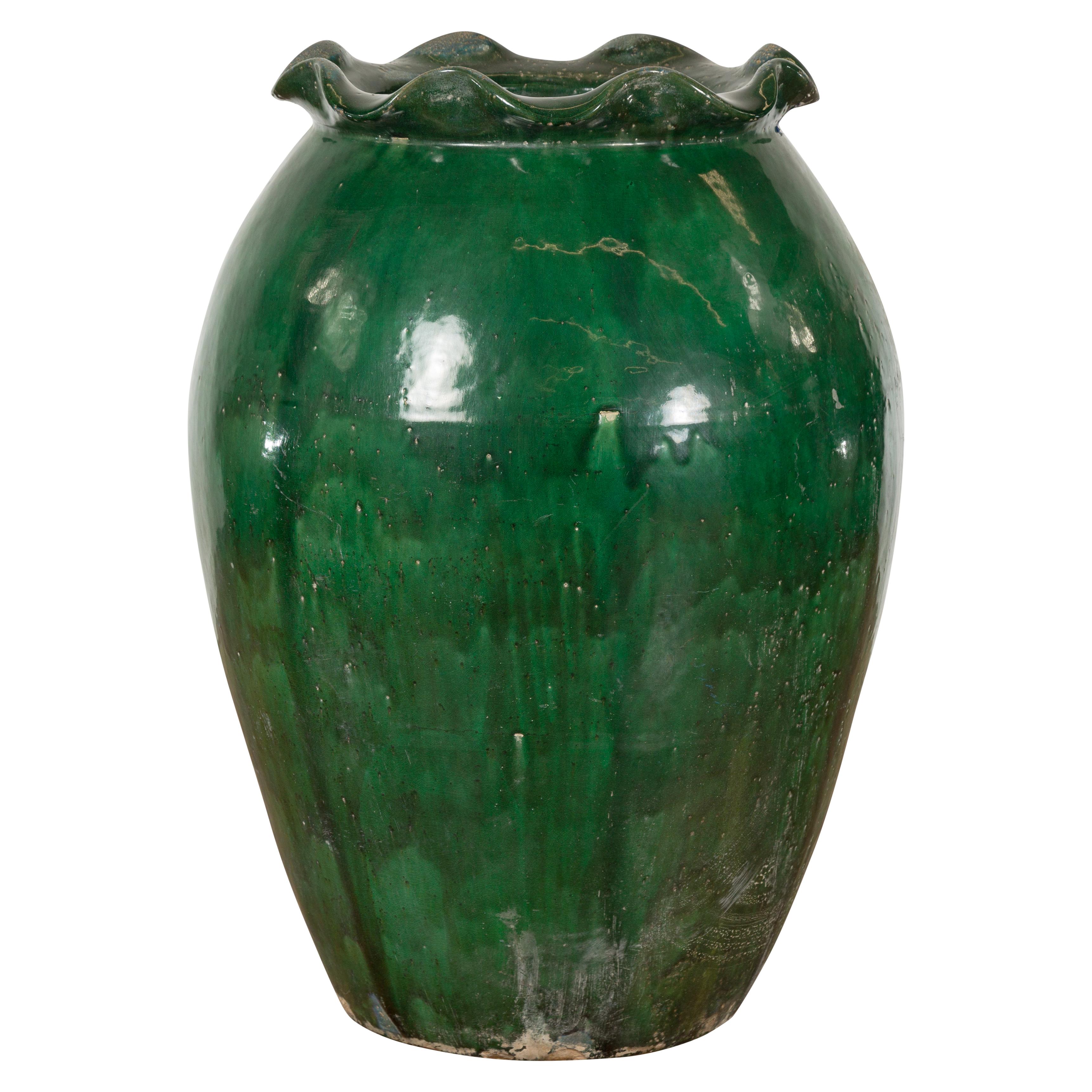 Large Antique Thai 19th Century Green Glazed Planter with Scalloped Lip For Sale