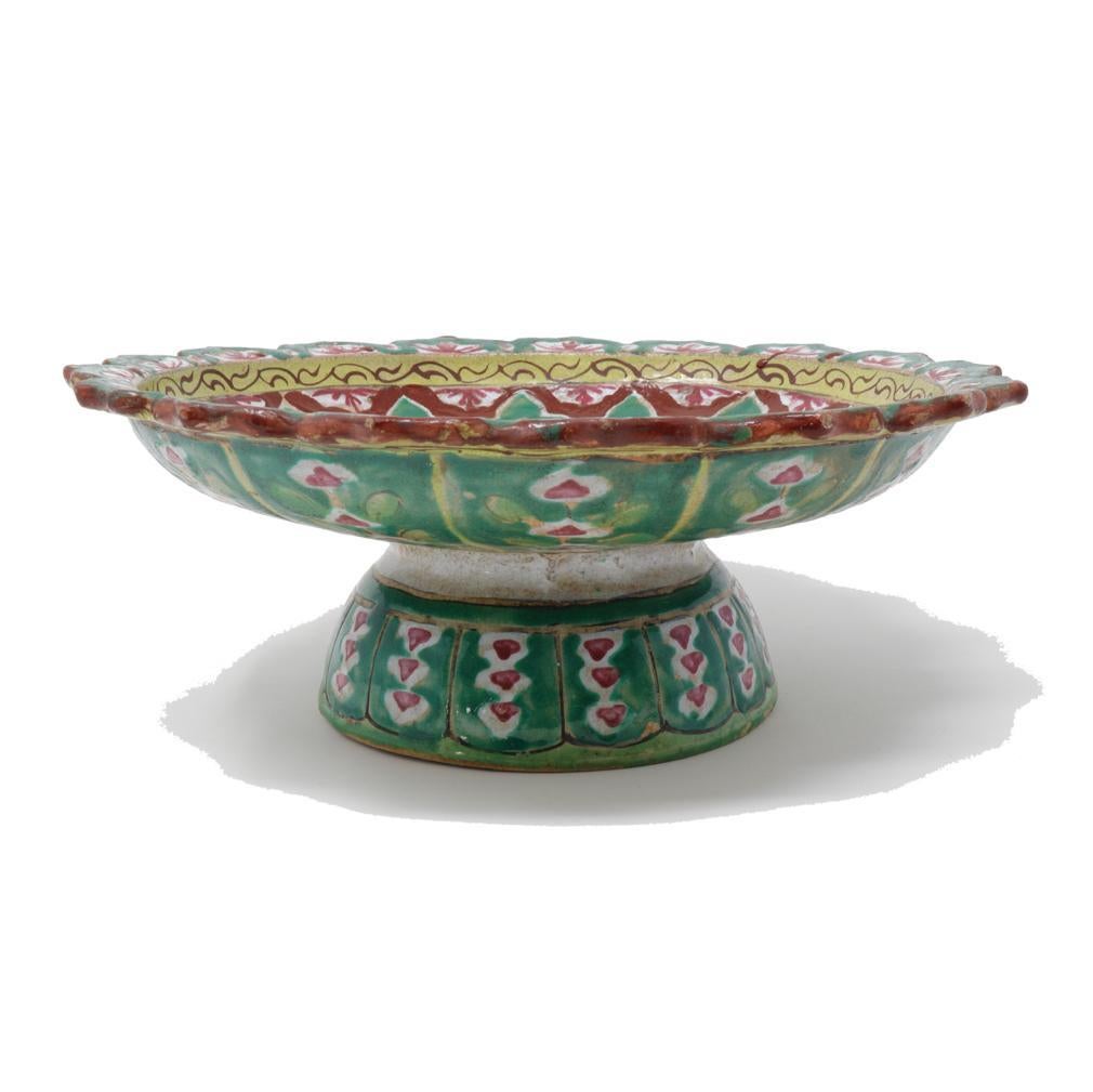 Large Antique Thai Bencharong Stem Plate In Good Condition For Sale In Point Richmond, CA