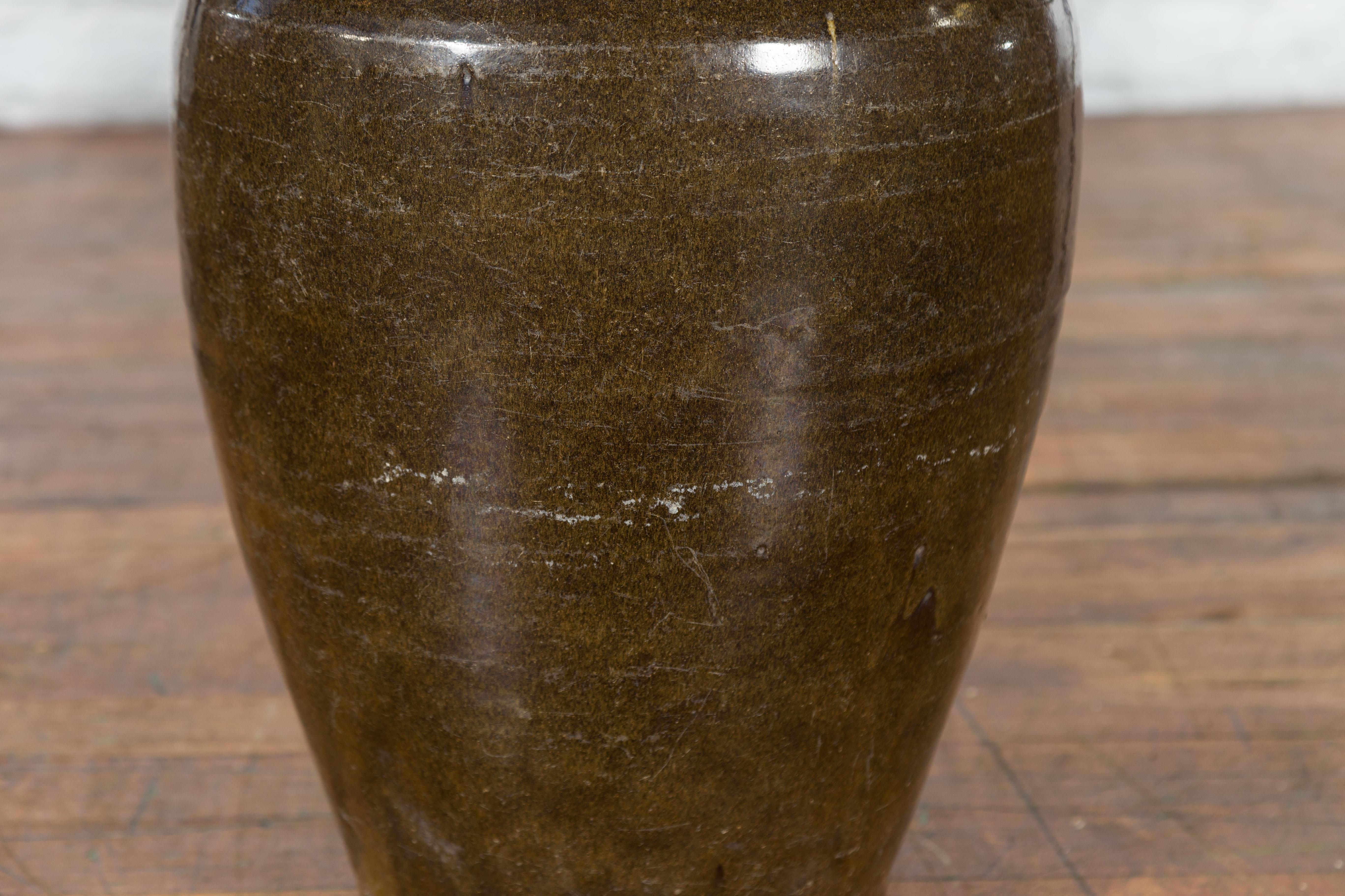Large Antique Thai Monochrome Glazed Storage Jar with Tapering Lines For Sale 3