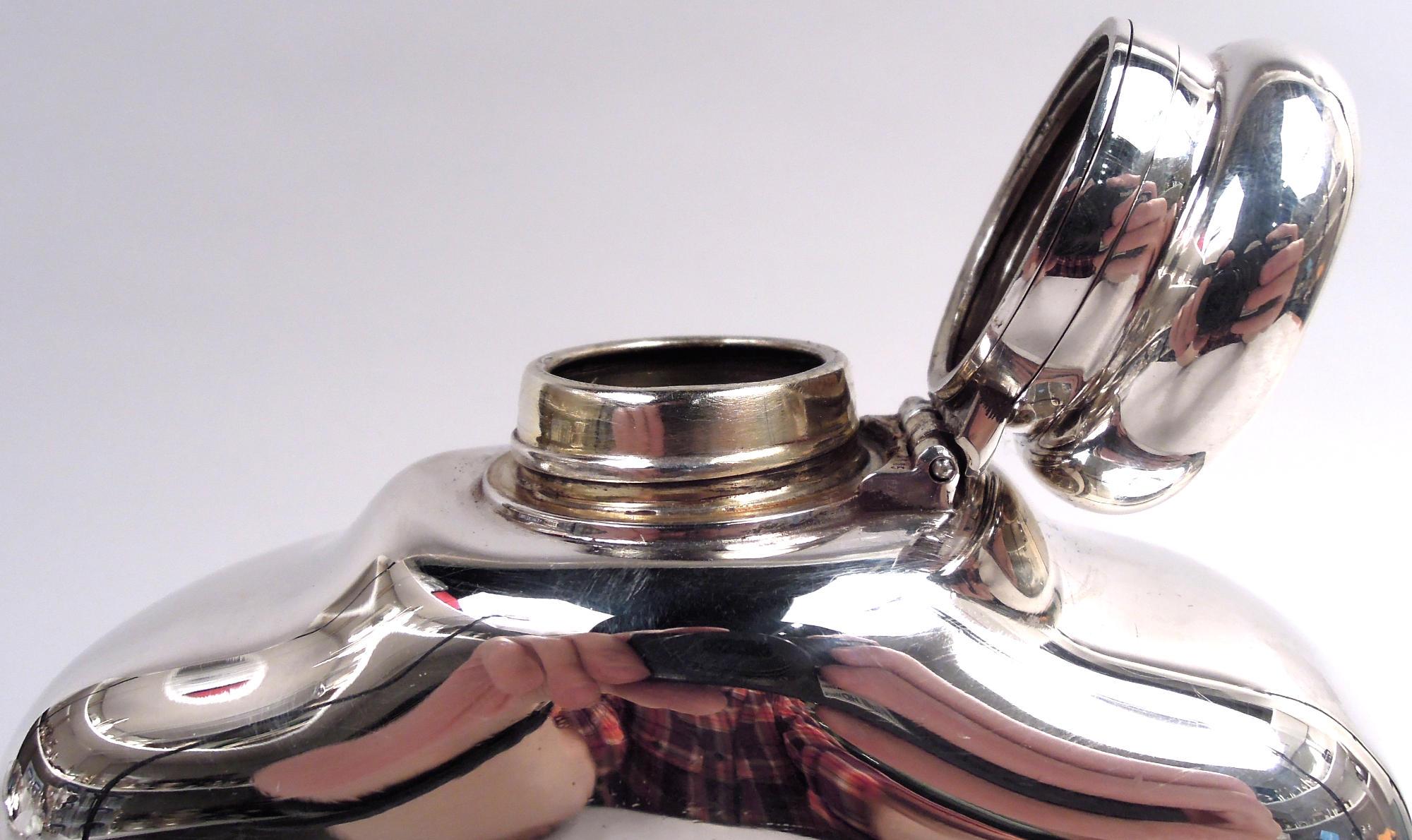 Gran Petaca Antigua Tiffany Victoriana de Plata de Ley Big Boy a Dos Manos Estadounidense en venta