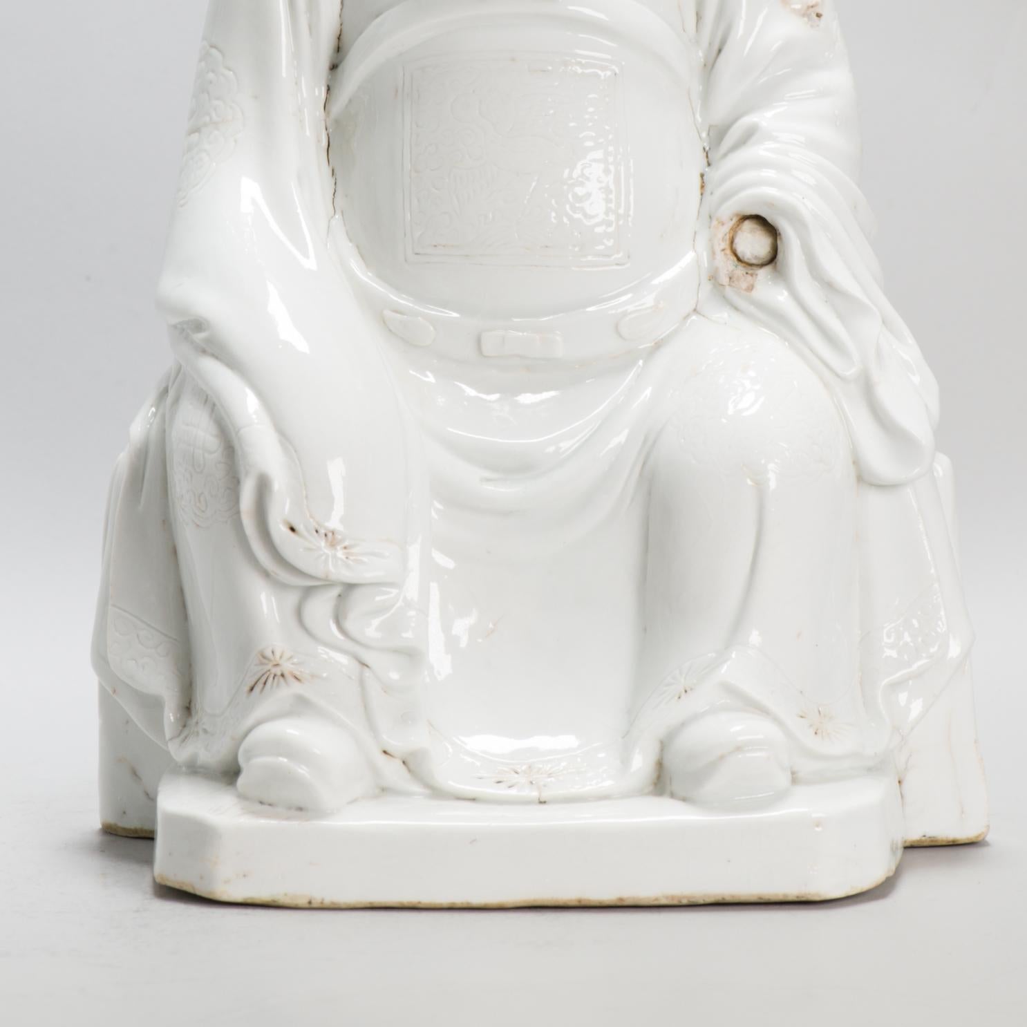 Qing Large Antique Transitional Dehua Blanc de Chine Figure of Guandi, 17th C For Sale