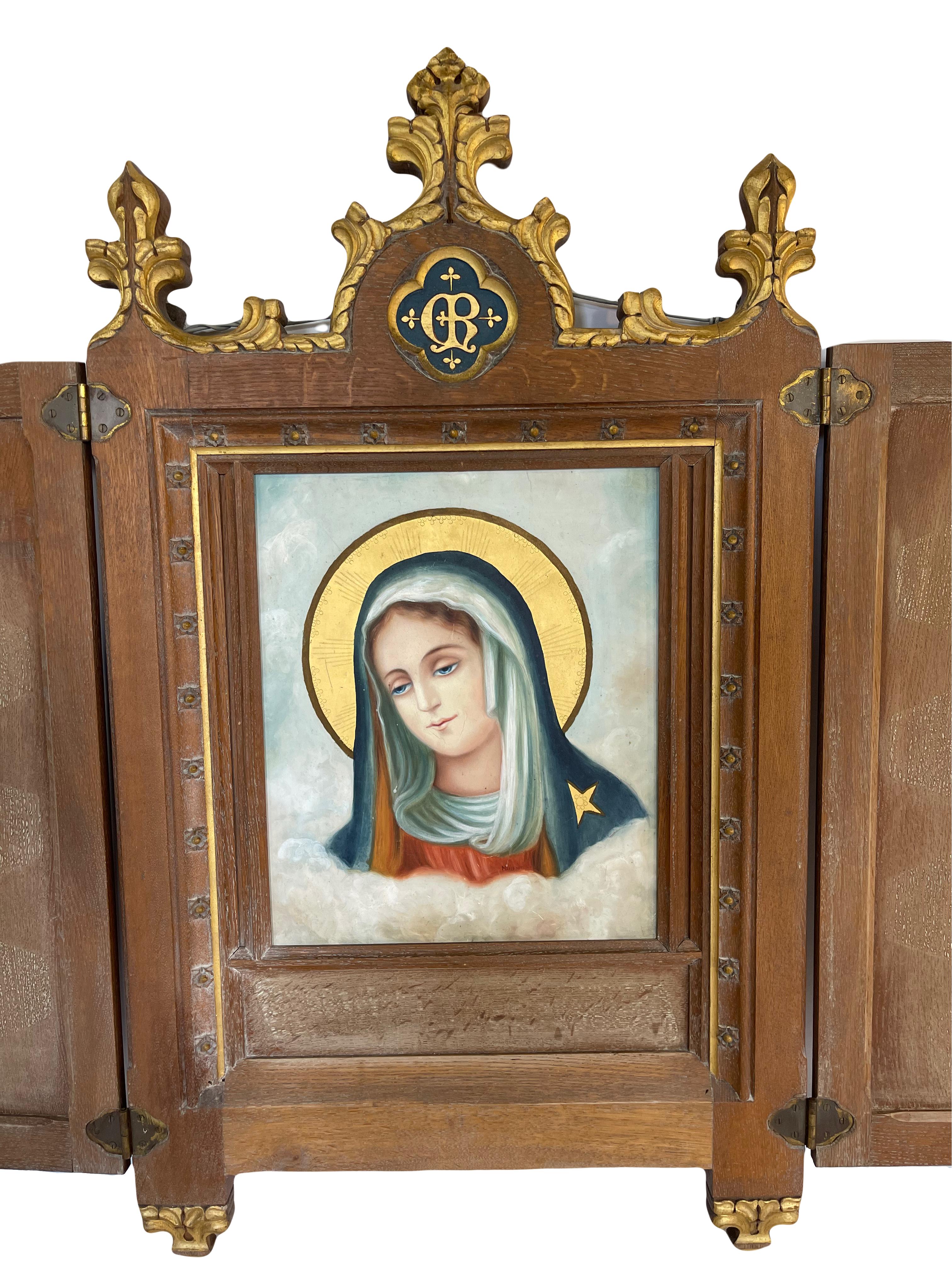 This beautiful religious triptych in solid wood opens to reveal an image of the Virgin Mary. When closed, the panels display two vases with flowers and foliage rising, evoking the Tree of Jesse.

Features:

Dimensions: 108.5 cm (42.7 inches) in