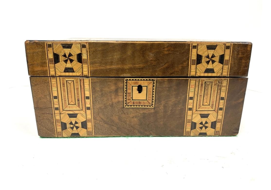 Gran caja antigua de Tunbridge Ware con tapa en venta 5