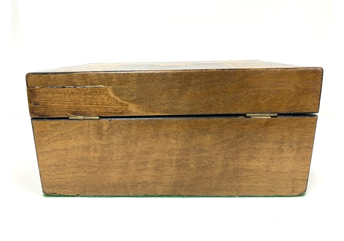 Gran caja antigua de Tunbridge Ware con tapa Inglés en venta