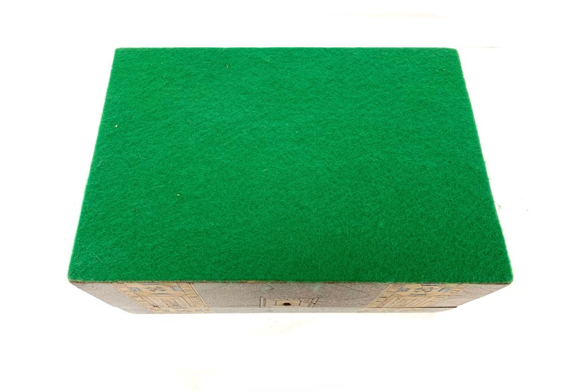 Gran caja antigua de Tunbridge Ware con tapa en Desgastado estado para la venta en Bridgeport, CT