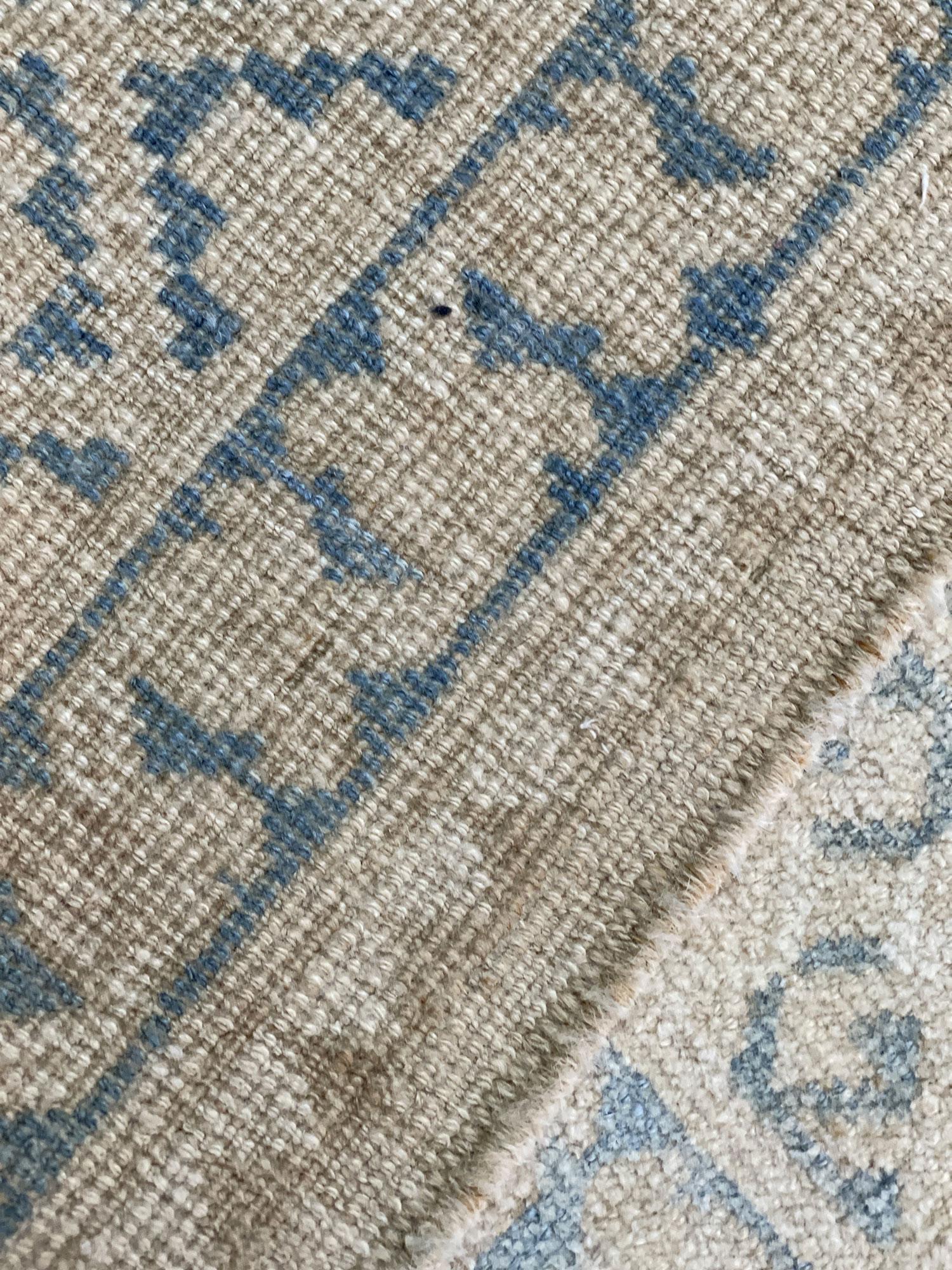 Gran Alfombra Turca Antigua Alfombra de Lana Gris Azul, Alfombra de Salón Anudada a Mano en venta 3