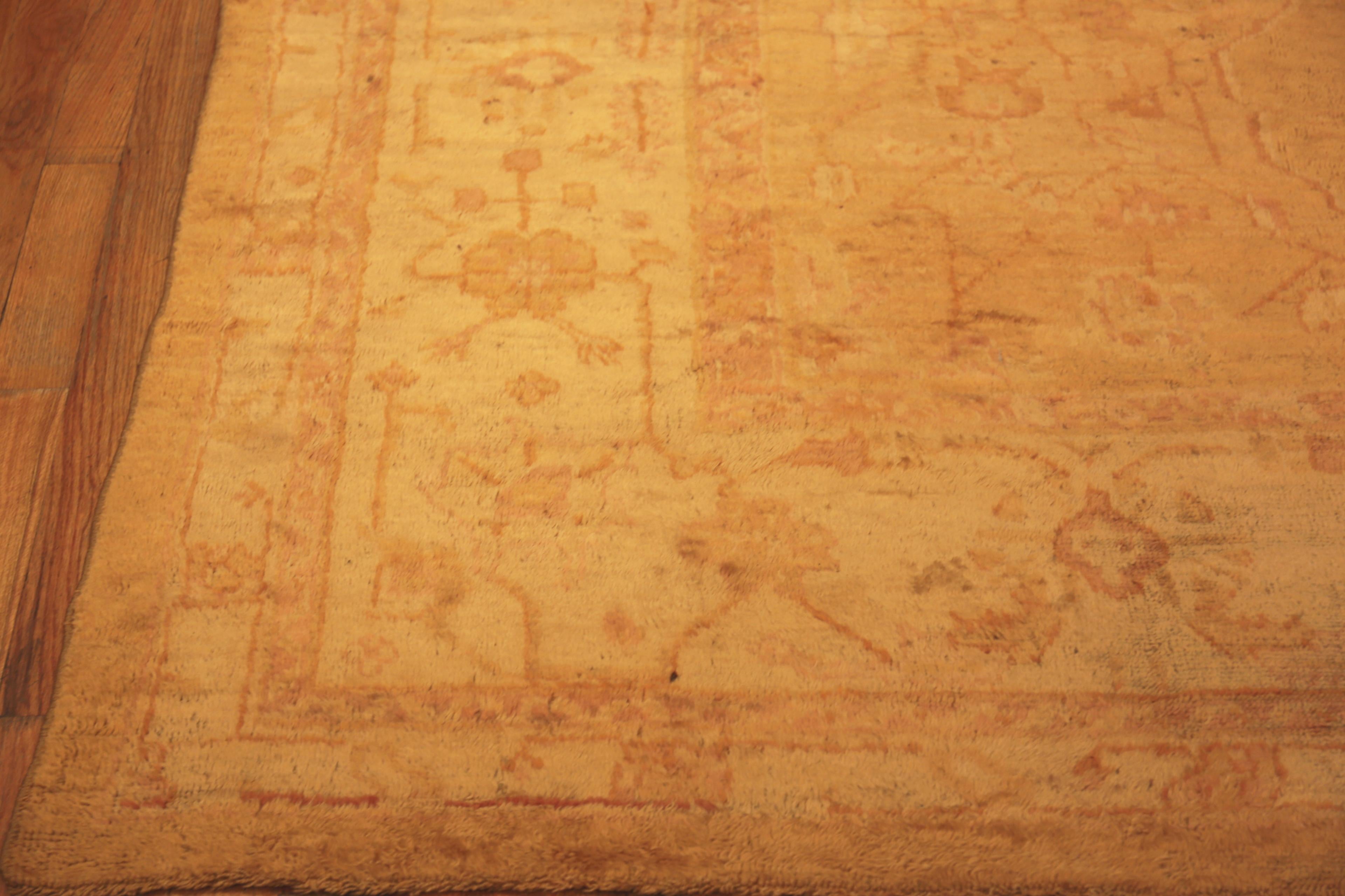 Antiker türkischer Oushak-Teppich. Größe: 12 ft 6 in x 17 ft 10 in (Handgeknüpft) im Angebot