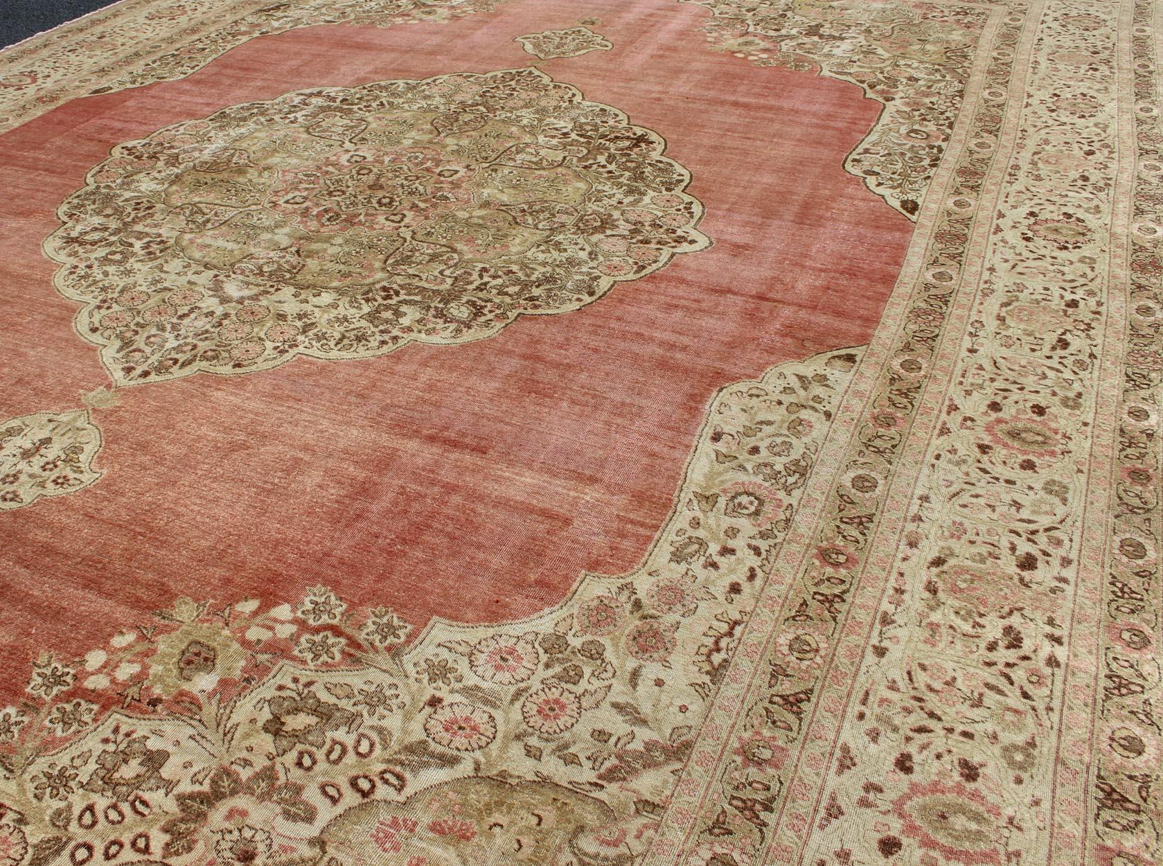 Large Antique Turkish Sivas Rug with Medallion Design in Pink Red & Yellow Green For Sale 3