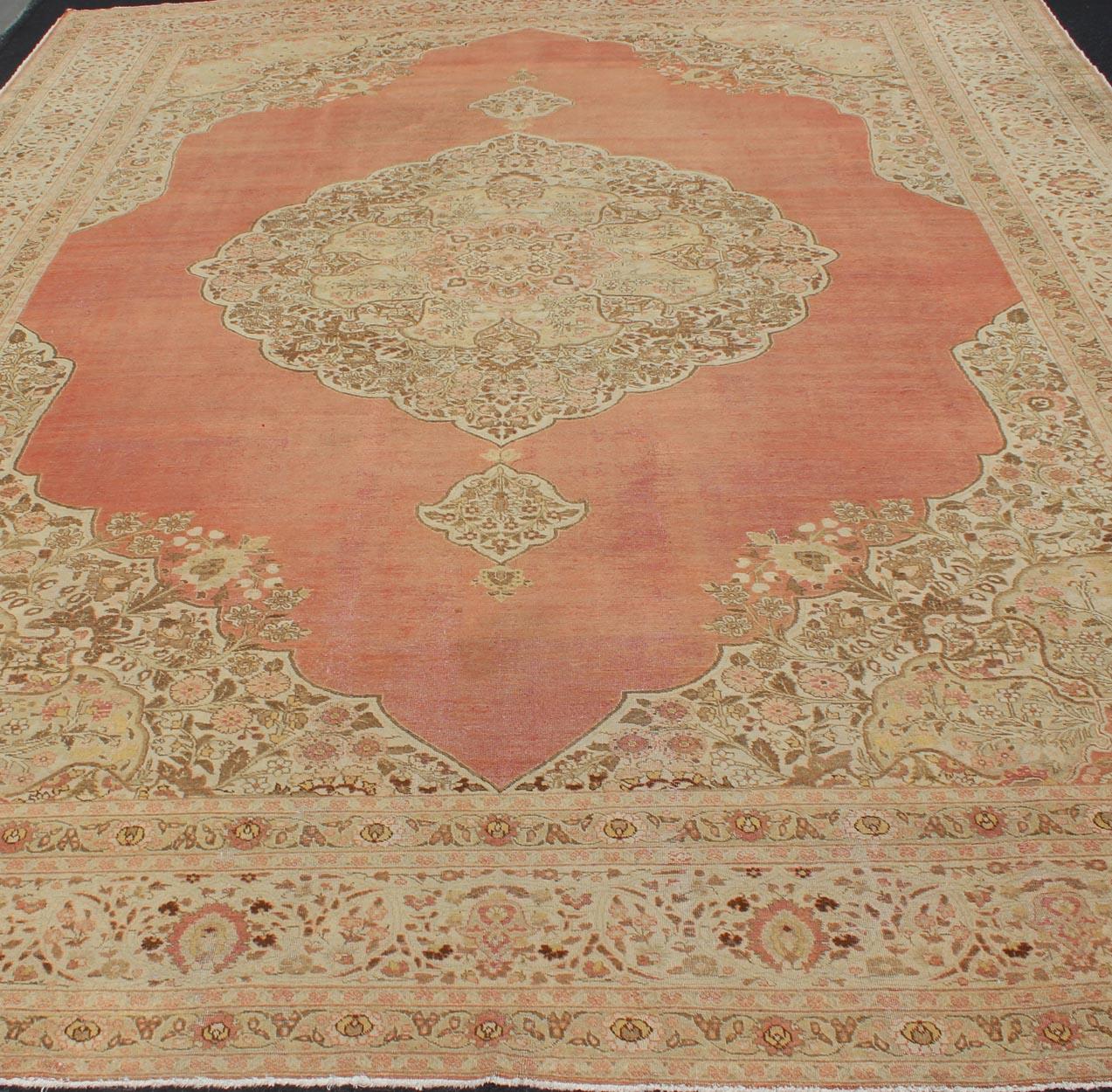 Large Antique Turkish Sivas Rug with Medallion Design in Pink Red & Yellow Green For Sale 1