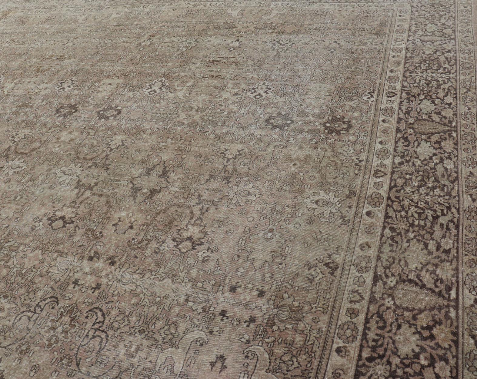 Large Antique Turkish Sivas Rug with Floral Design in Earthy Neutral Tones  For Sale 3