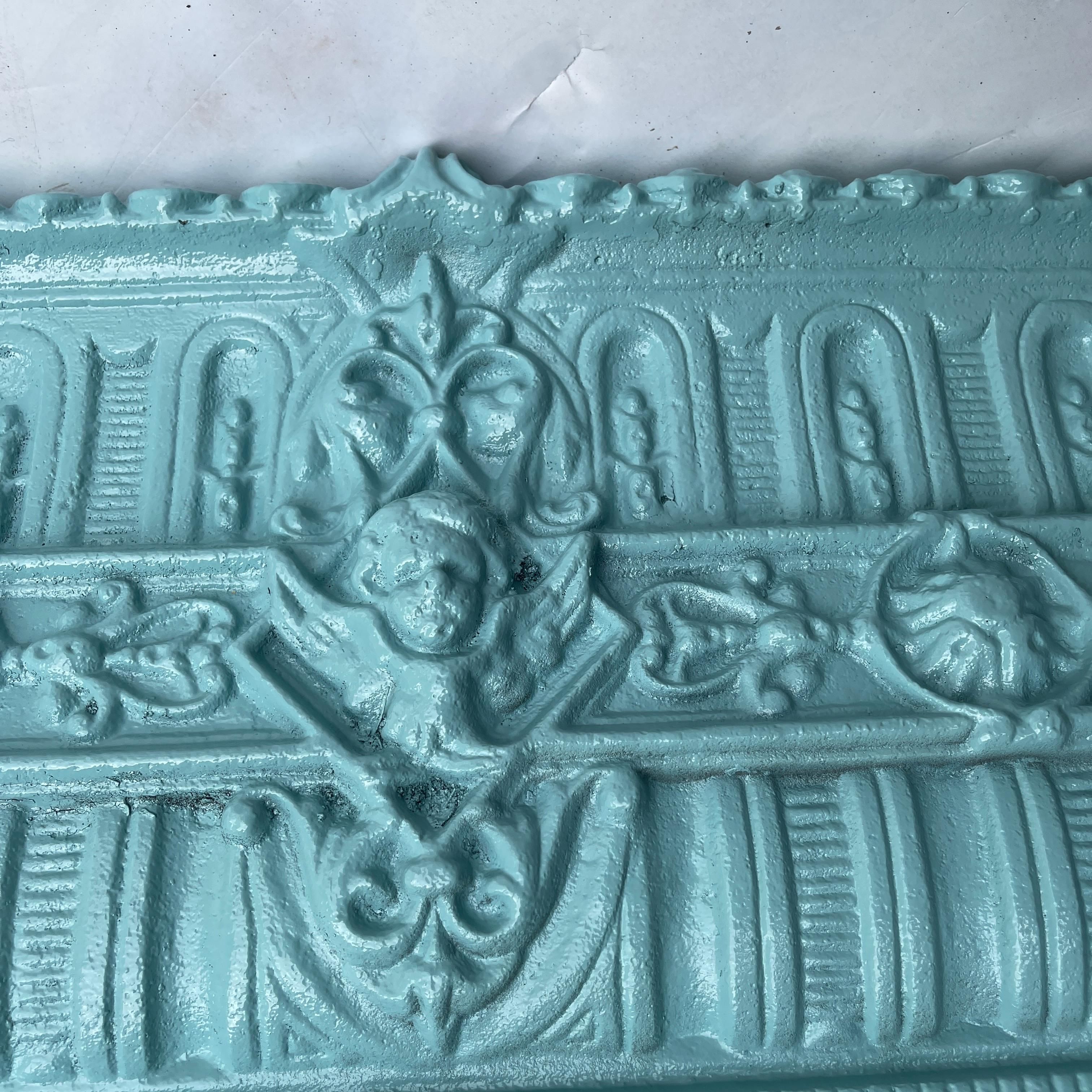 Grande jardinière ancienne à pieds en fonte turquoise, vers le début des années 1900 1