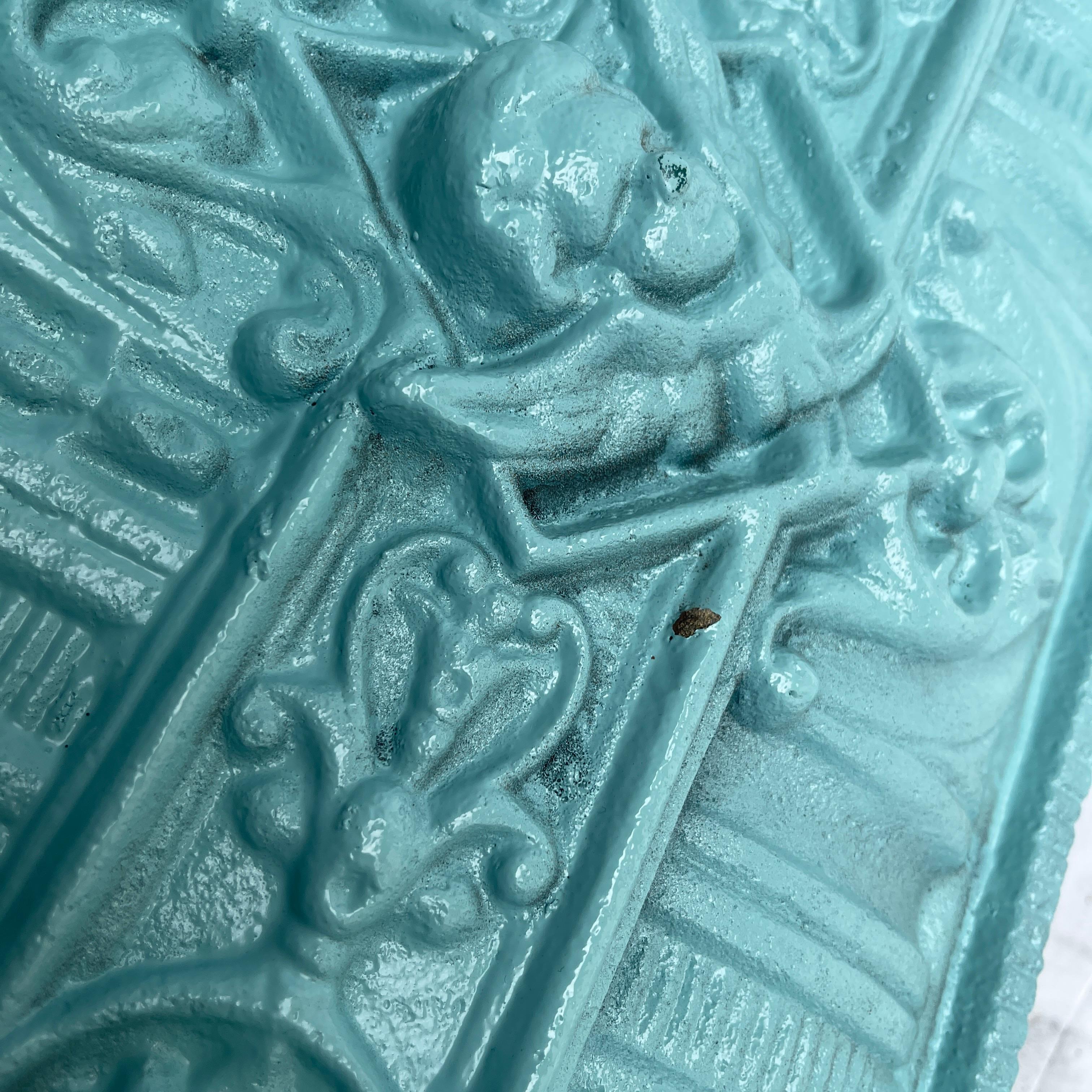 Grande jardinière ancienne à pieds en fonte turquoise, vers le début des années 1900 Bon état à Haddonfield, NJ