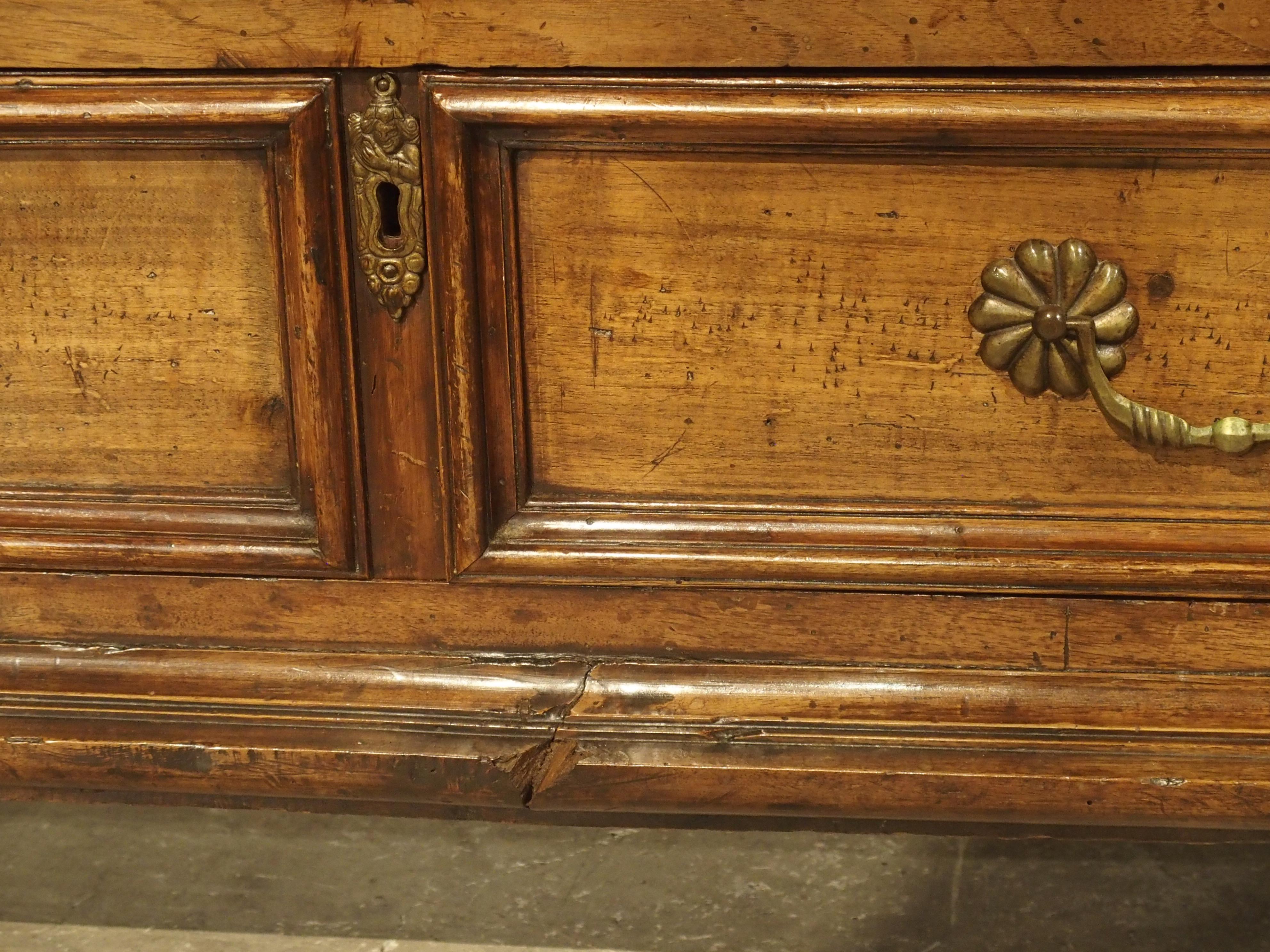 Louis XVI Large Antique Tuscan Walnut Commode with Side Compartments, Early 1800s