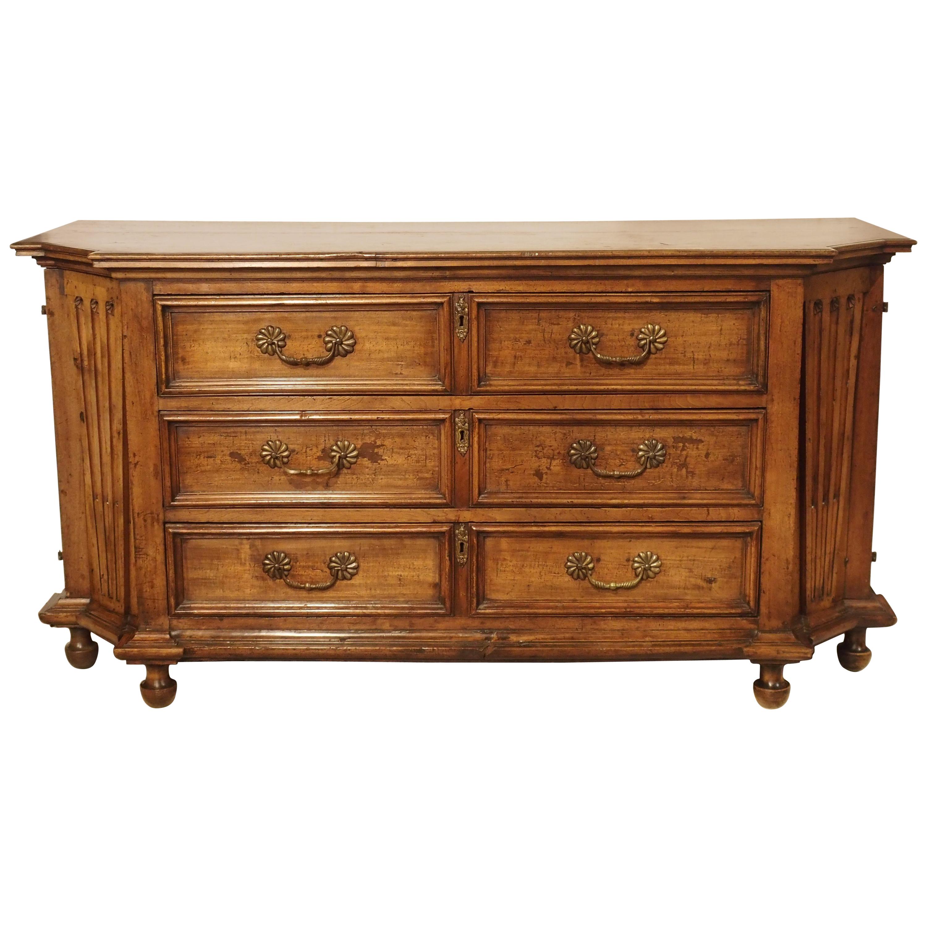Large Antique Tuscan Walnut Commode with Side Compartments, Early 1800s