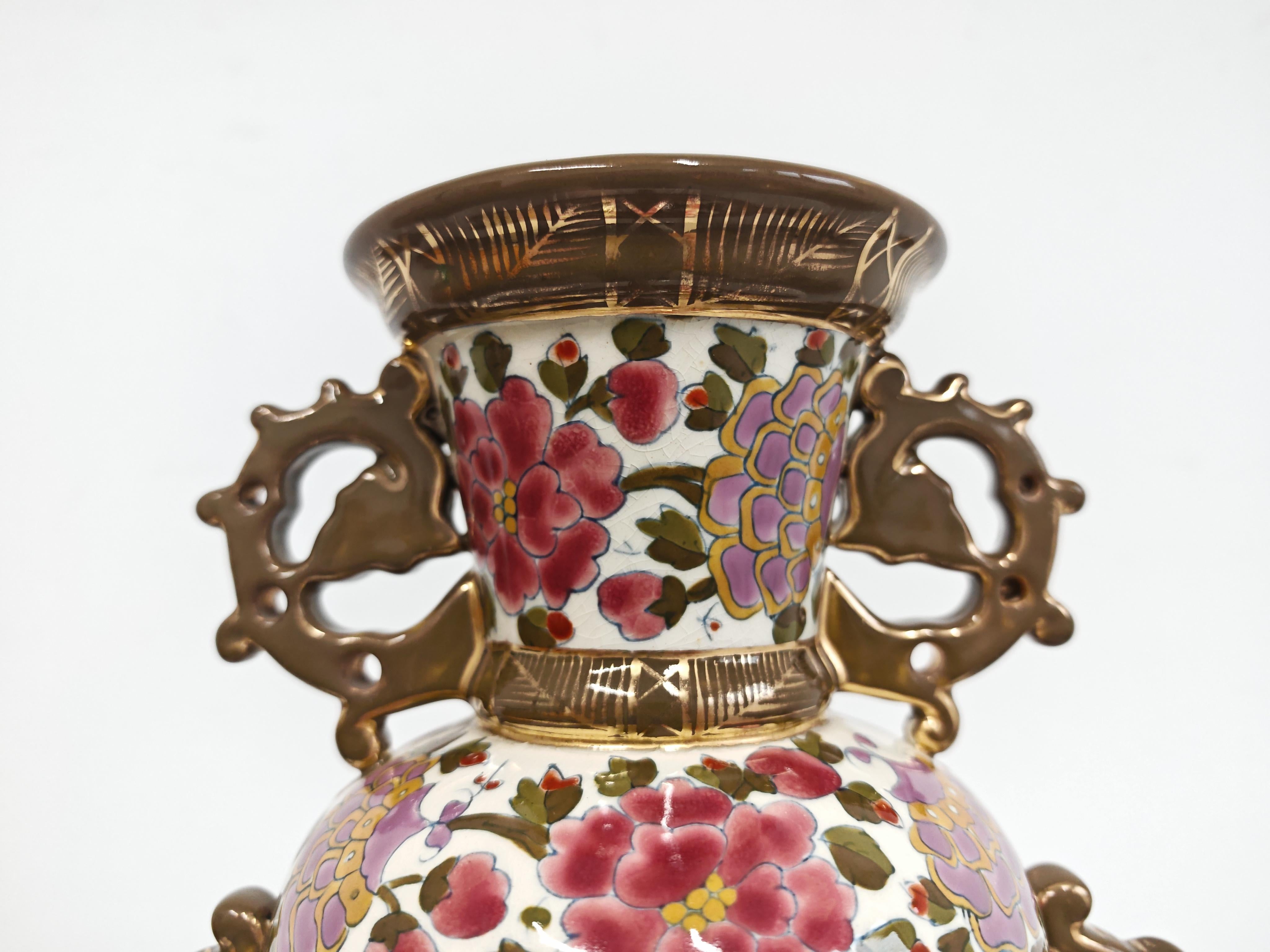 Ungherese Grande vaso antico di Fischer Budapest, Ungheria, XIX secolo in vendita