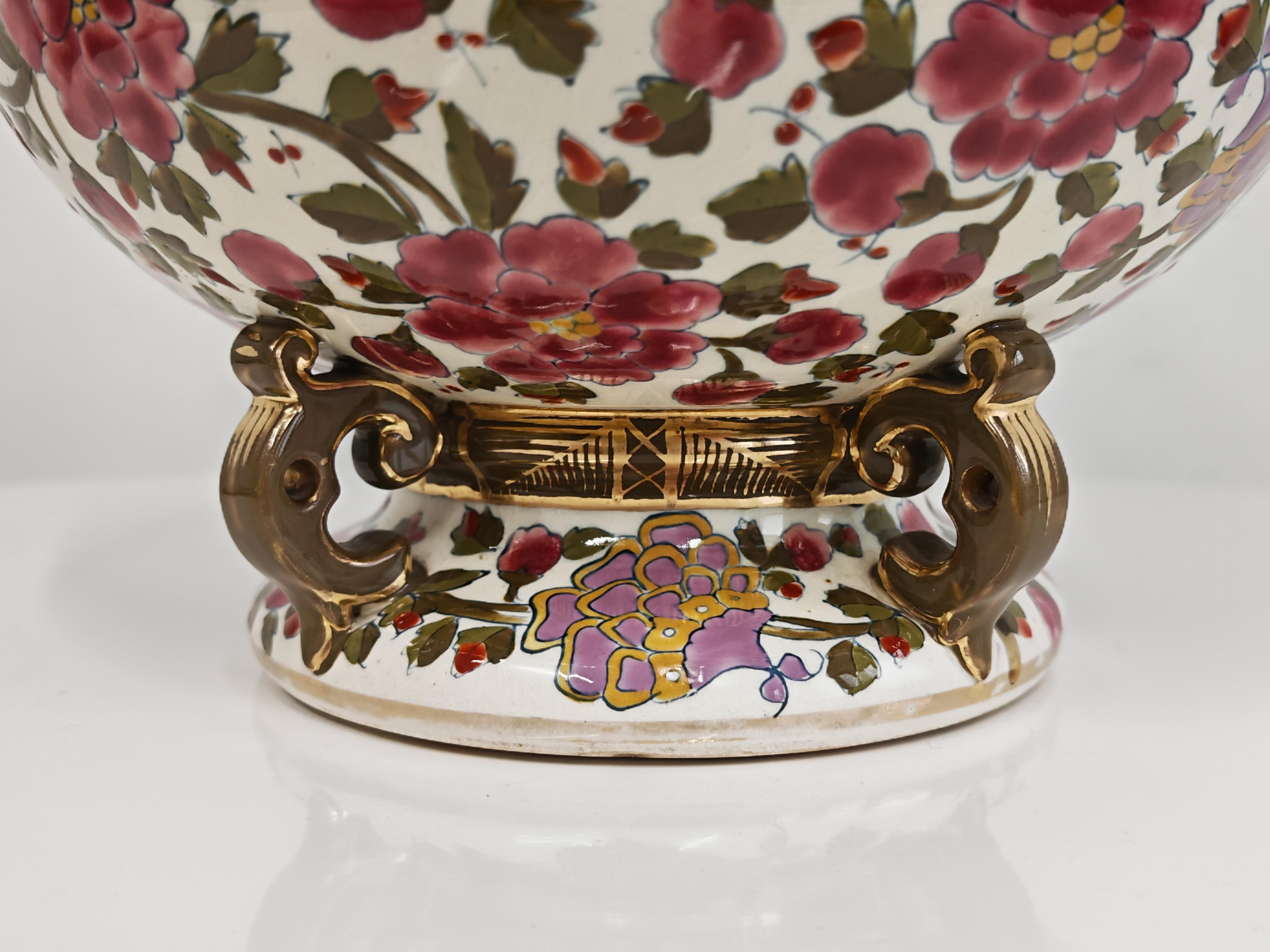 Ceramica Grande vaso antico di Fischer Budapest, Ungheria, XIX secolo in vendita