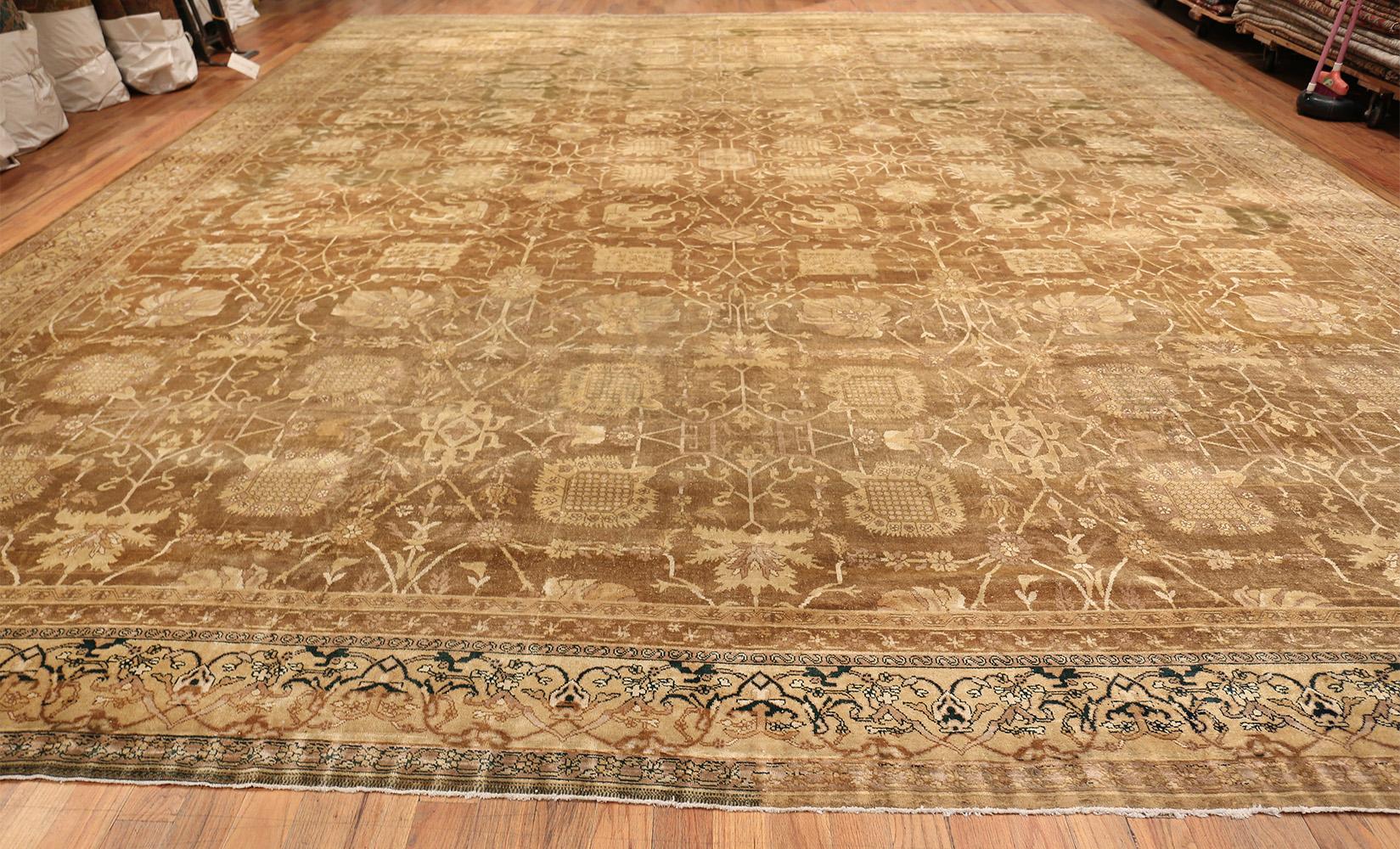 Beautiful large Indian vase Design Antique Amritsar rug, Country Of Origin / Rug Type: Antique Indian rug, circa Date: Late 19th century. Size: 14 ft 8 in x 17 ft 5 in (4.47 m x 5.31 m)

