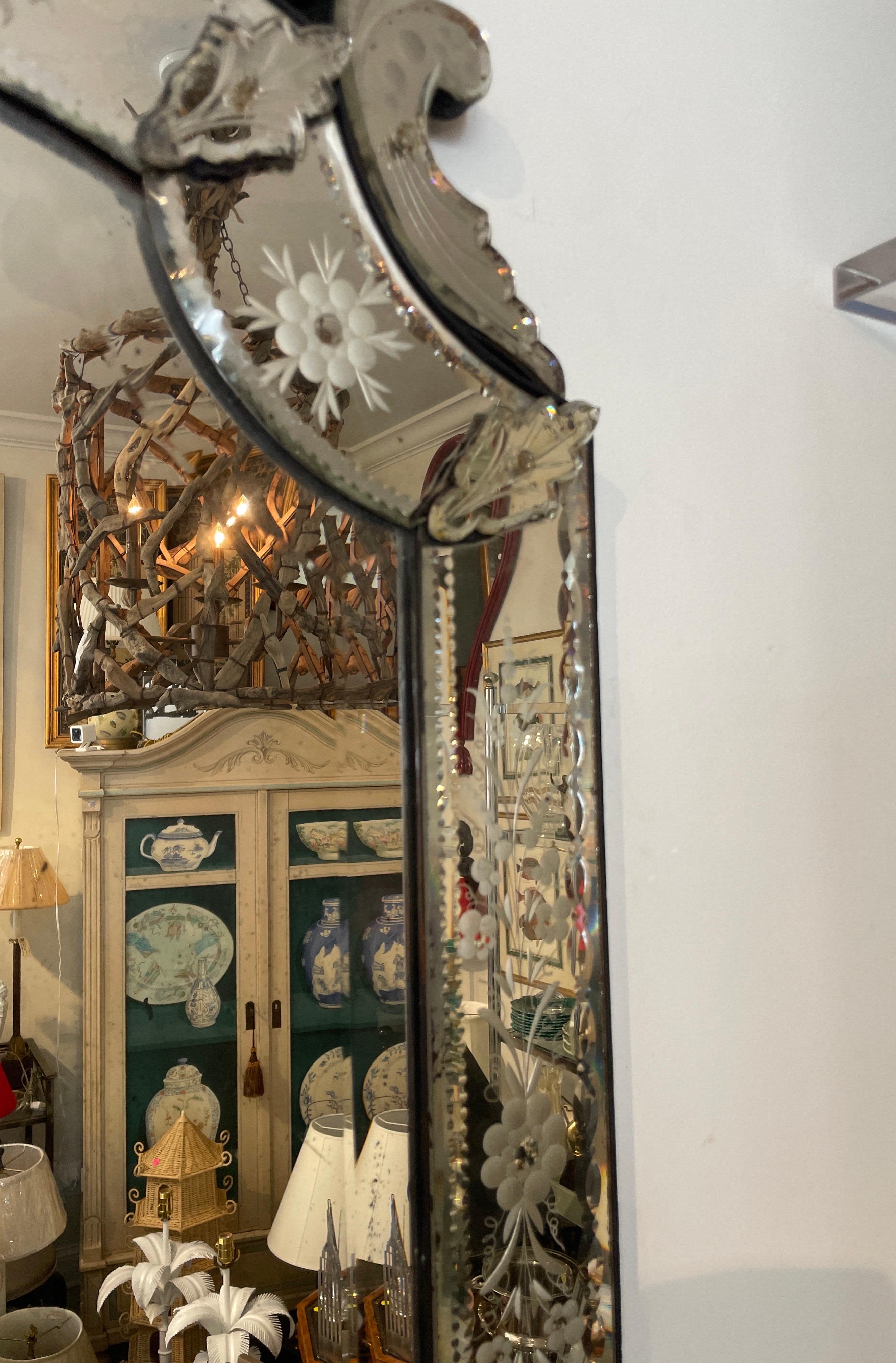 italien Grand miroir vénitien ancien en vente