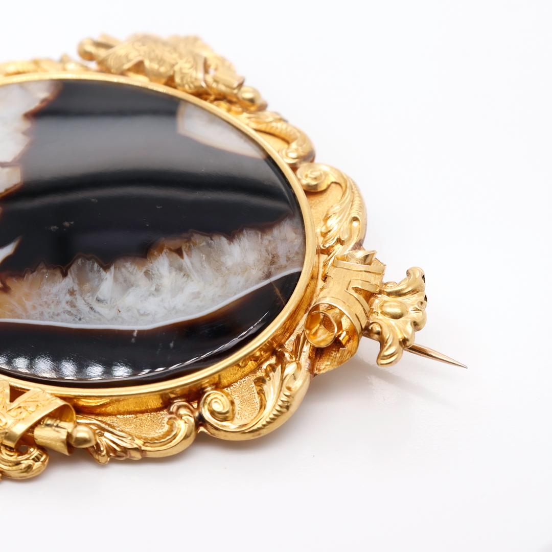 Large Antique Victorian 18k Gold and Banded Agate Brooch For Sale 8
