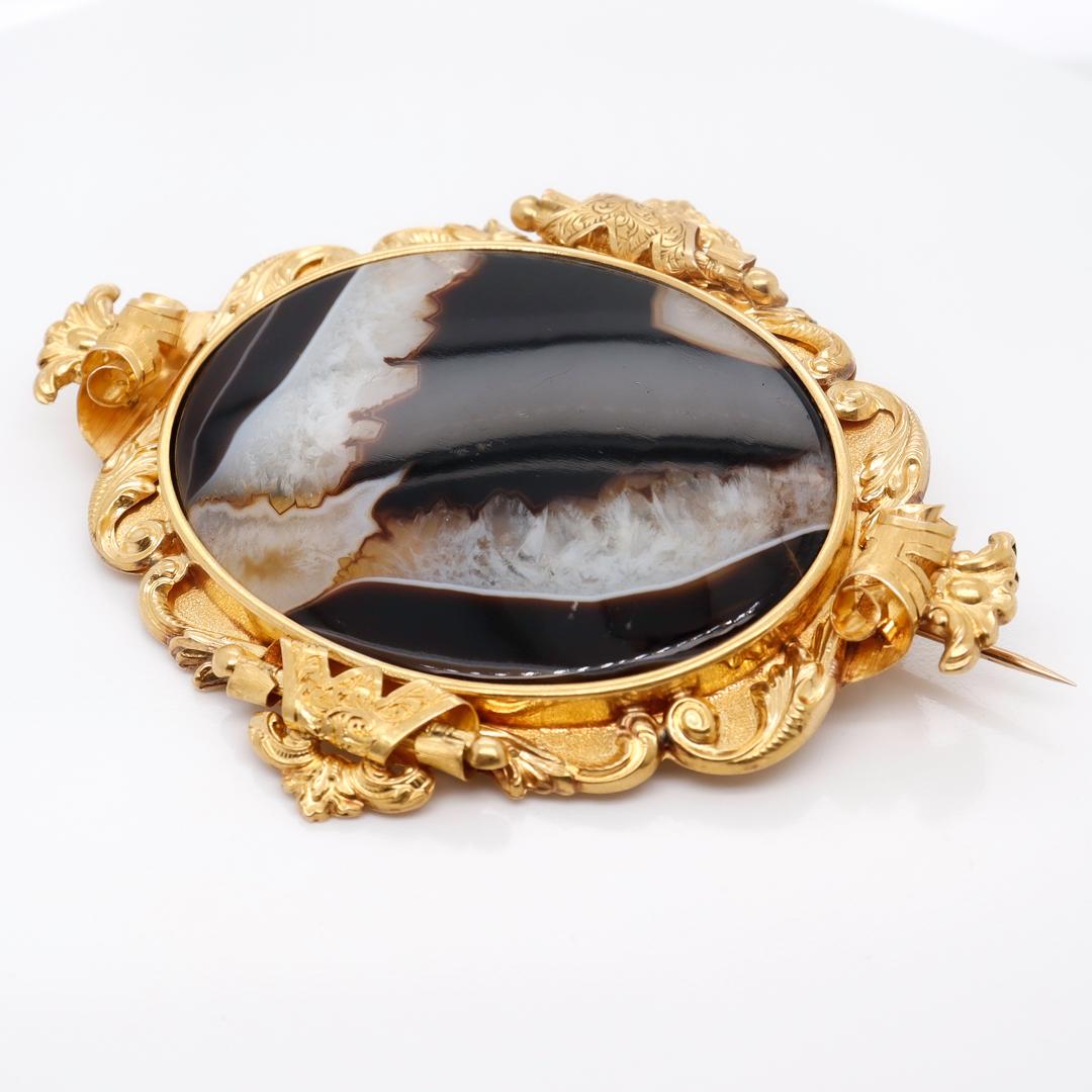 Large Antique Victorian 18k Gold and Banded Agate Brooch For Sale 4